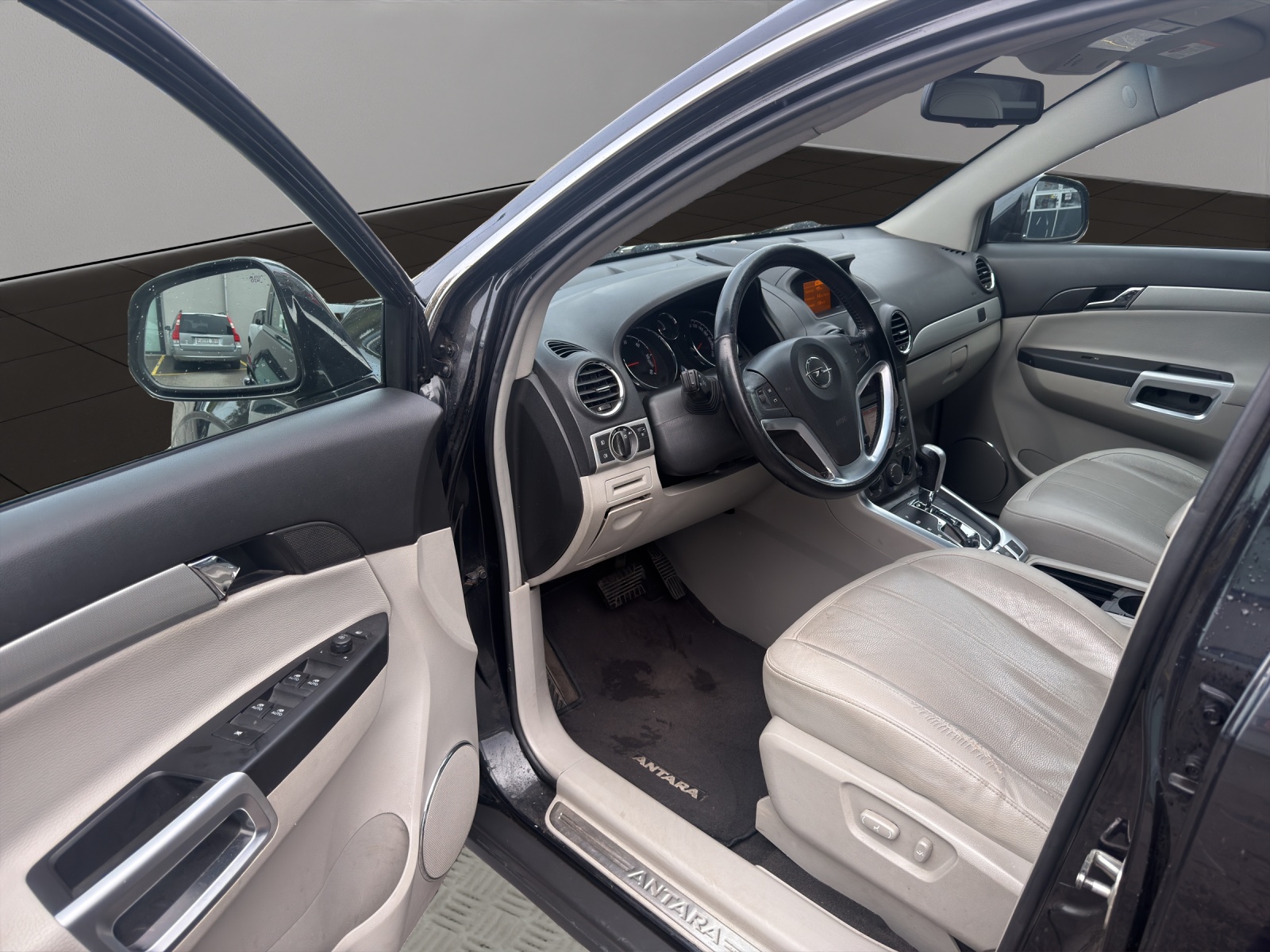 OPEL Antara 2.2 CDTi Cosmo 4WD Automatic-image-9