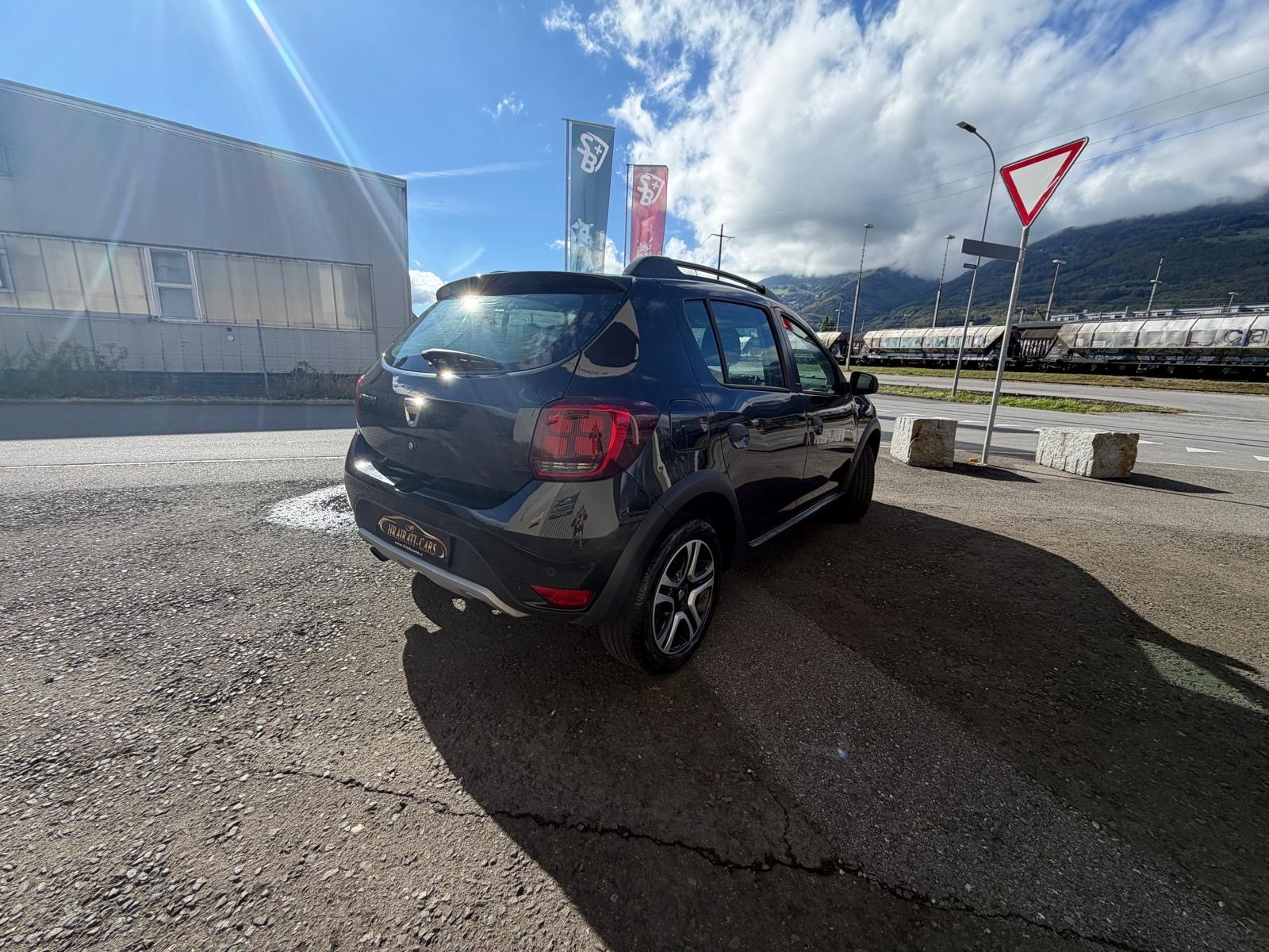 DACIA Sandero TCe 90 Stepway Unlimited 2-image-3