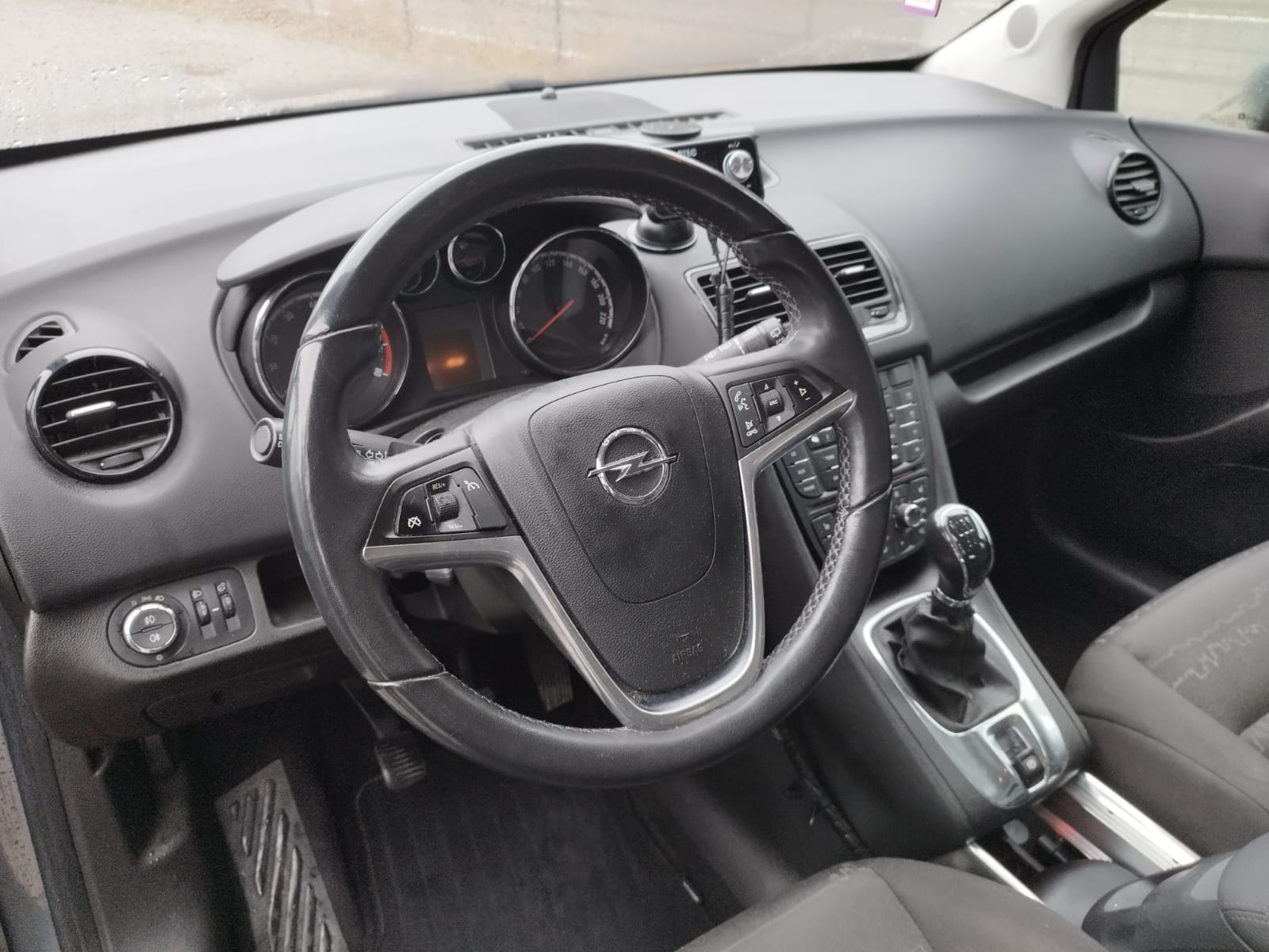 OPEL Meriva 1.4 Turbo-image-8