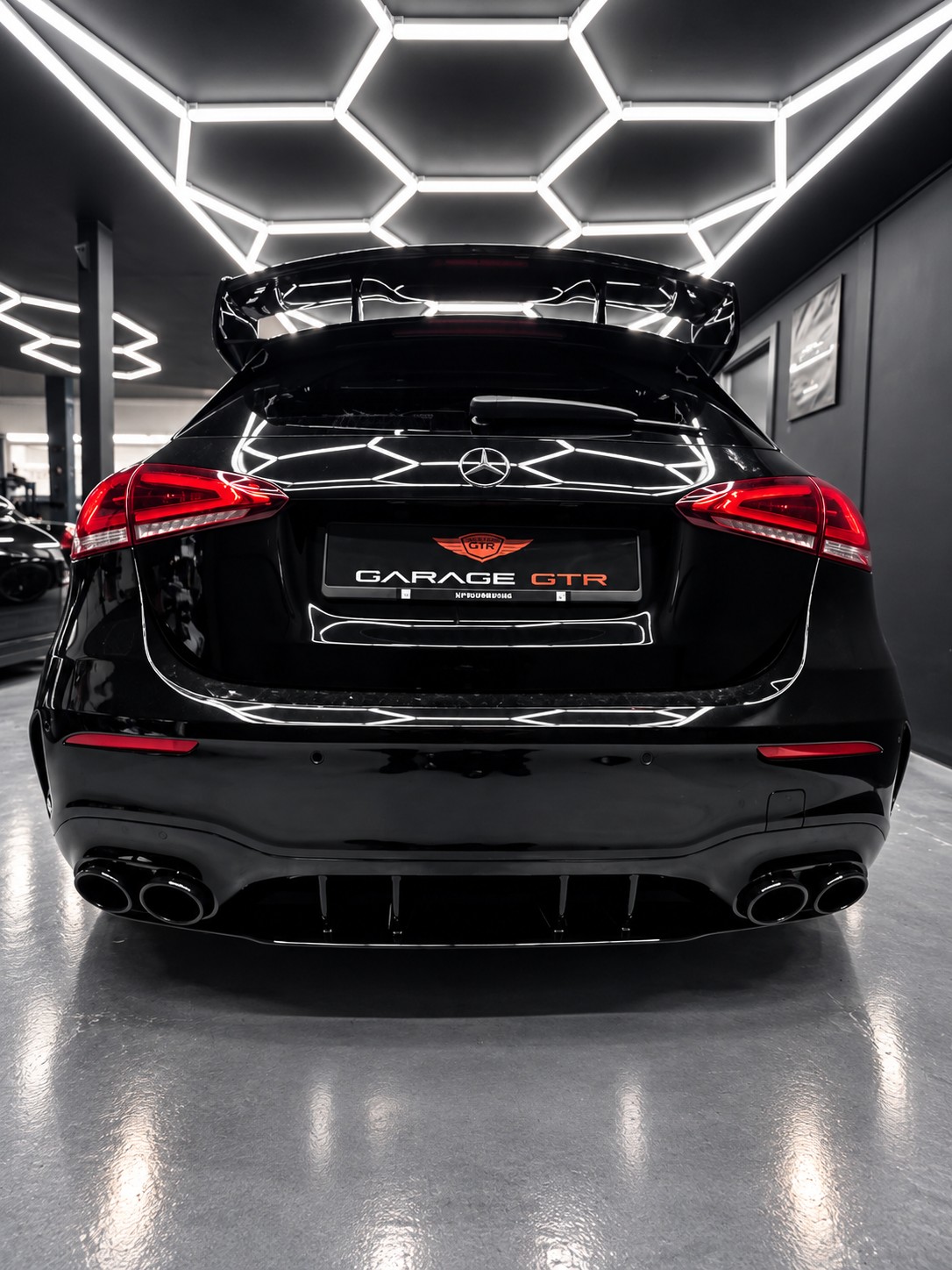 MERCEDES-BENZ A 45 S AMG 4Matic+ Edition 1 Speedshift-image-4