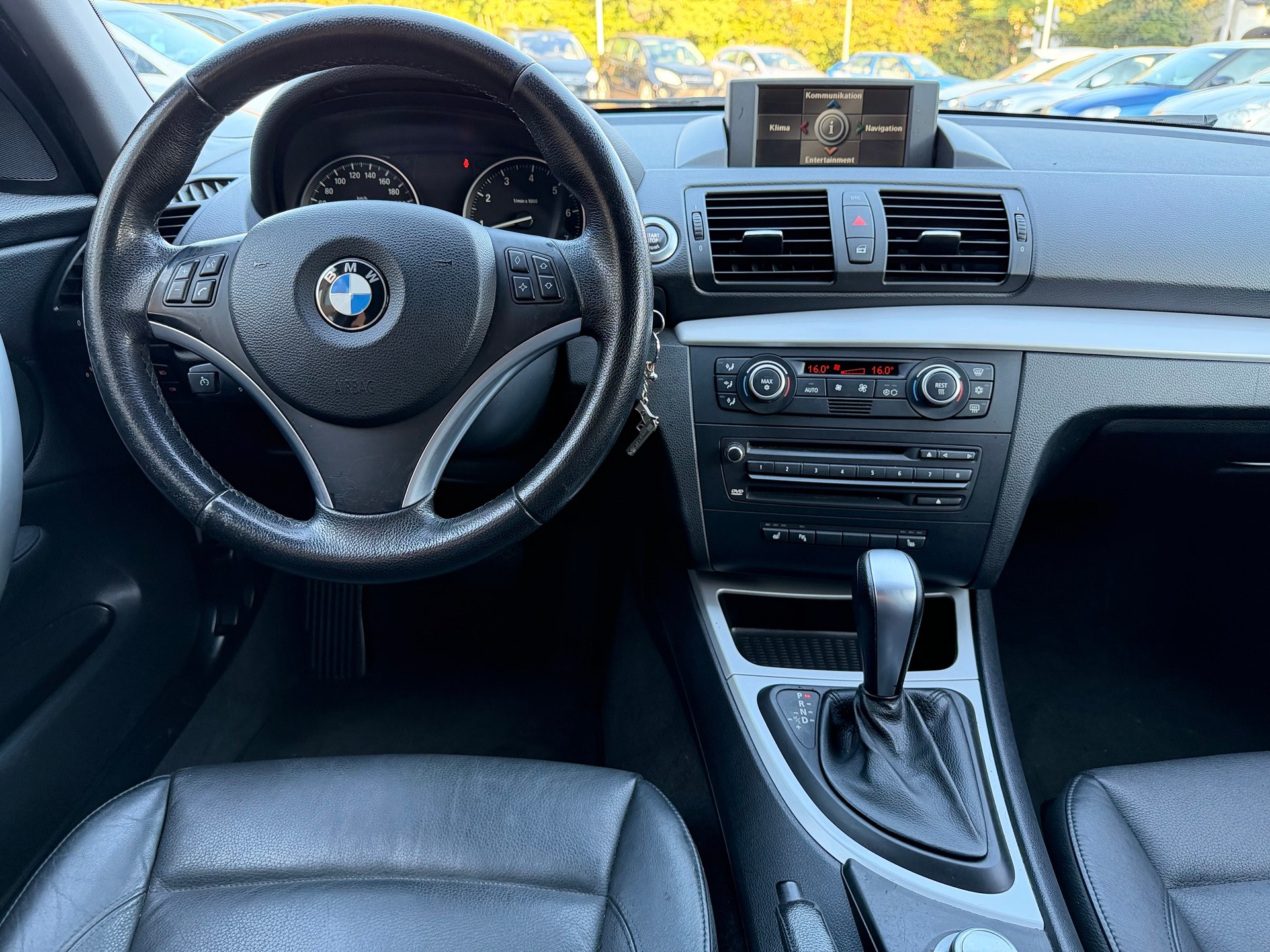 BMW 120i Steptronic-image-22