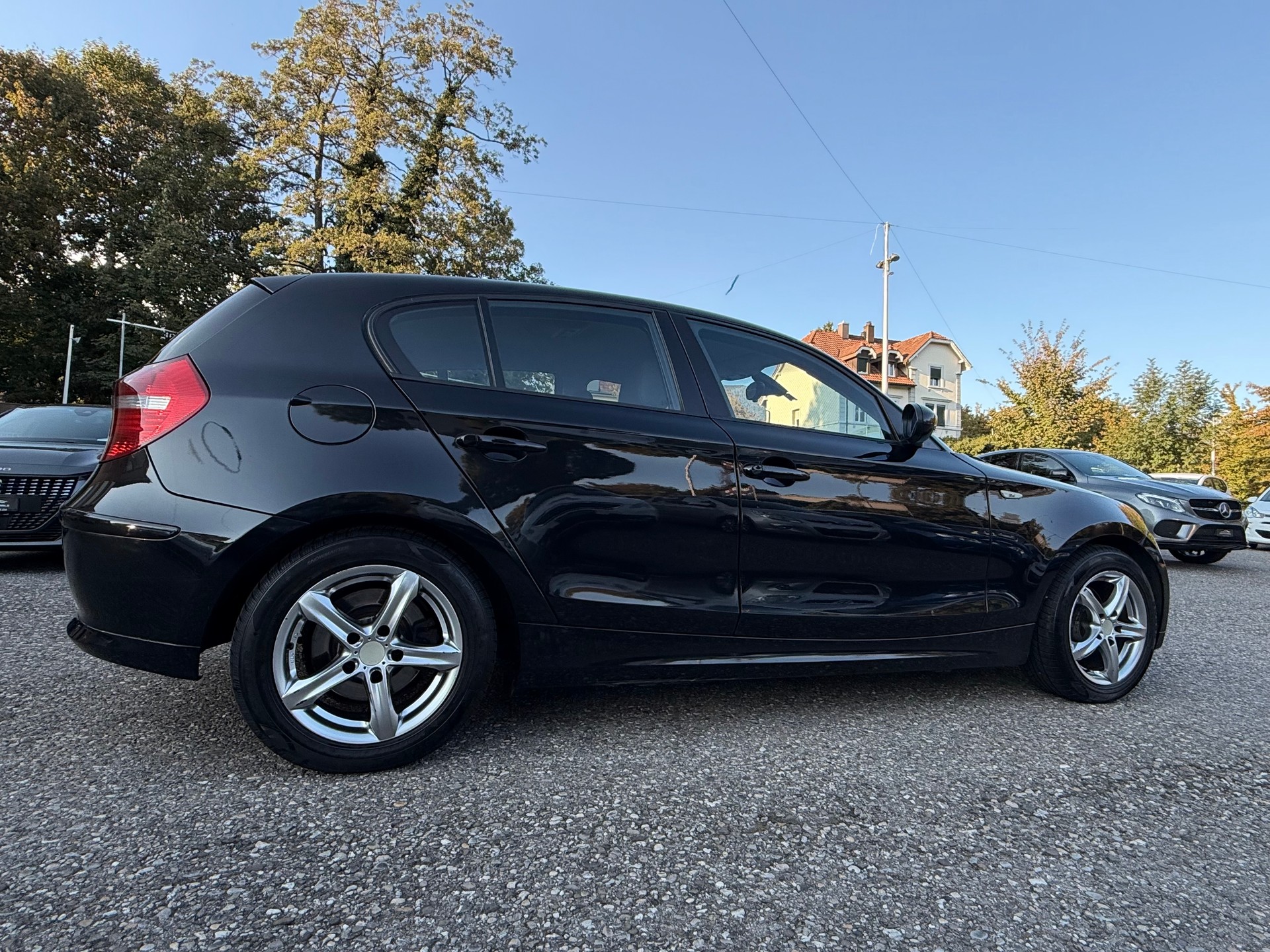 BMW 120i Steptronic-image-11