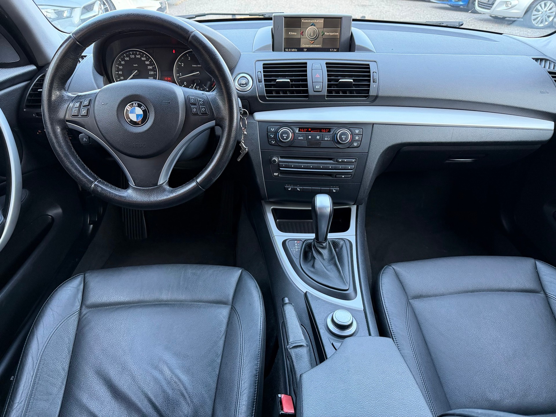 BMW 120i Steptronic-image-19