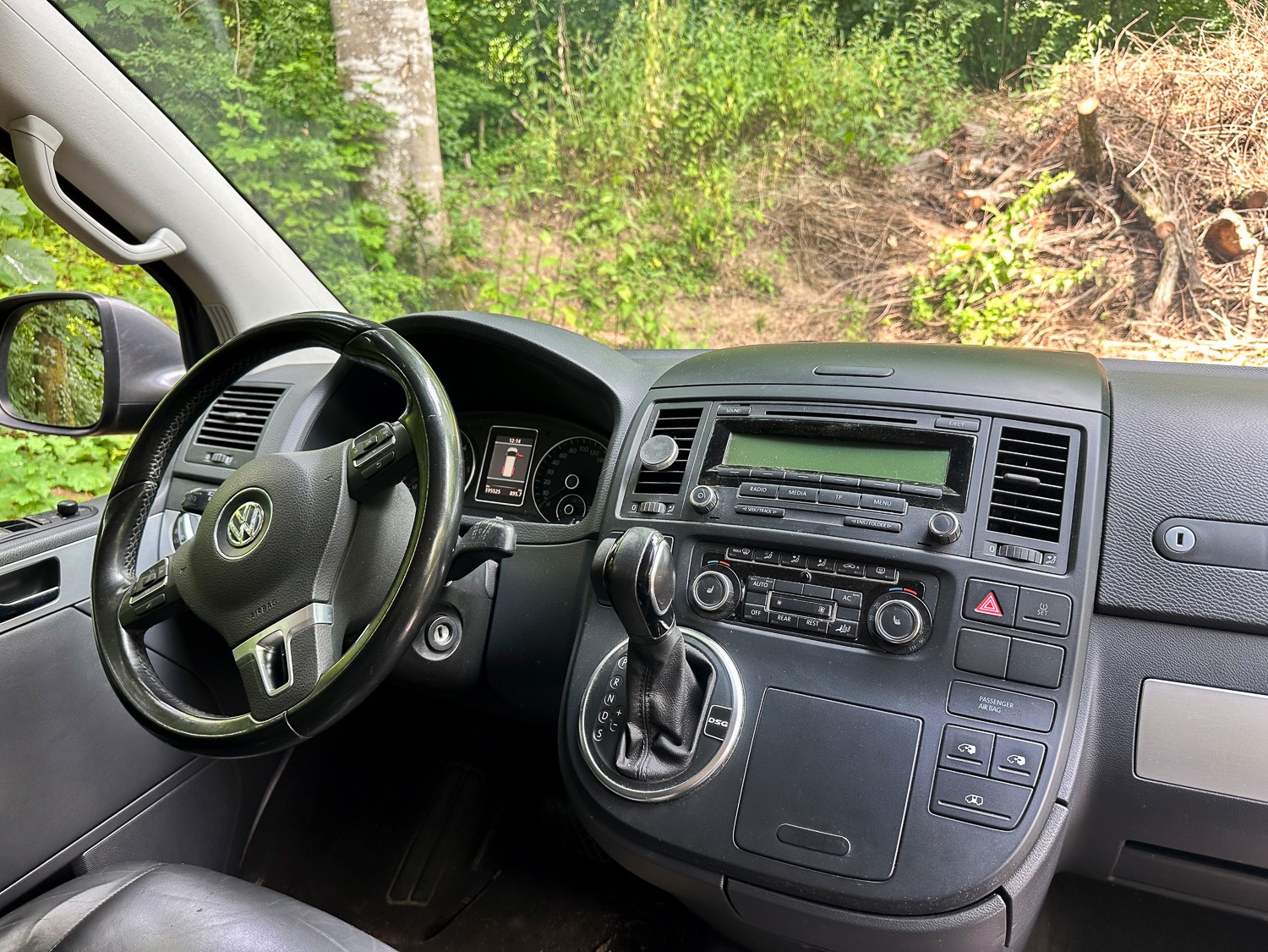 VW VW T5 Multivan 4 Motion / Allrad / 4x4 / neuer Motor (bei 128'000 km)-image-2