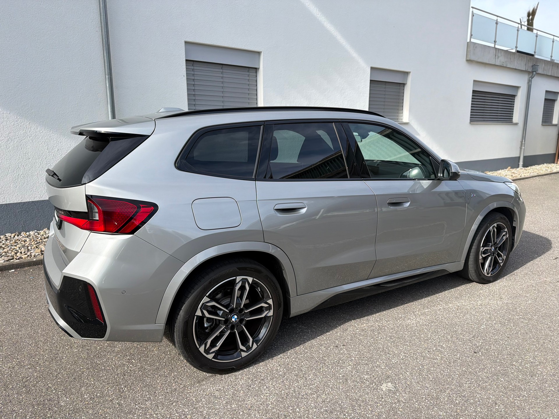 BMW X1 xDrive 20d 48V M Sport-image-5