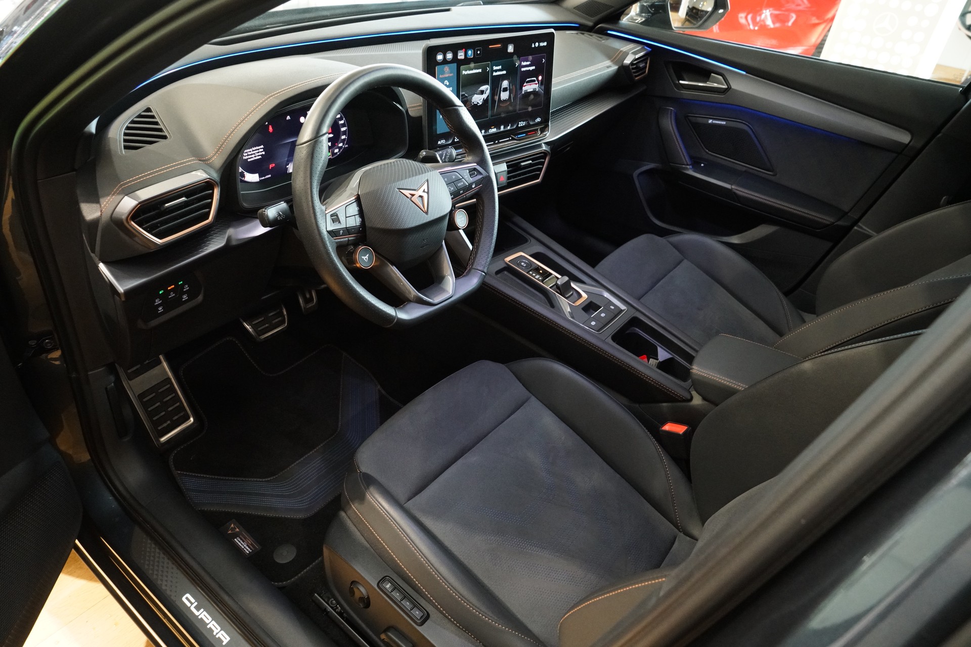 CUPRA Formentor 2.0TSI VZ 4Drive DSG 5-Jahre Gratis Service-image-10