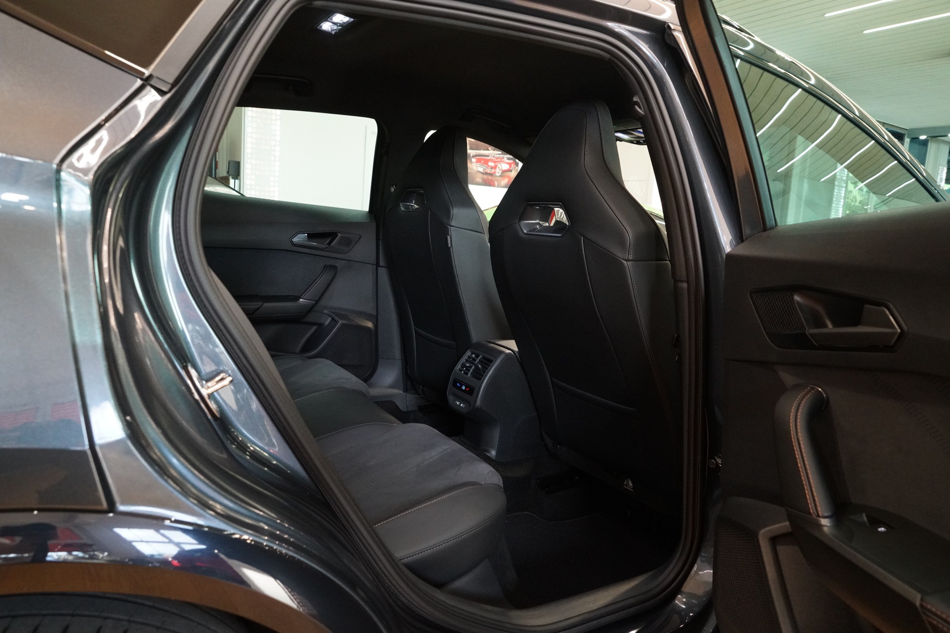 CUPRA Formentor 2.0TSI VZ 4Drive DSG 5-Jahre Gratis Service-image-18