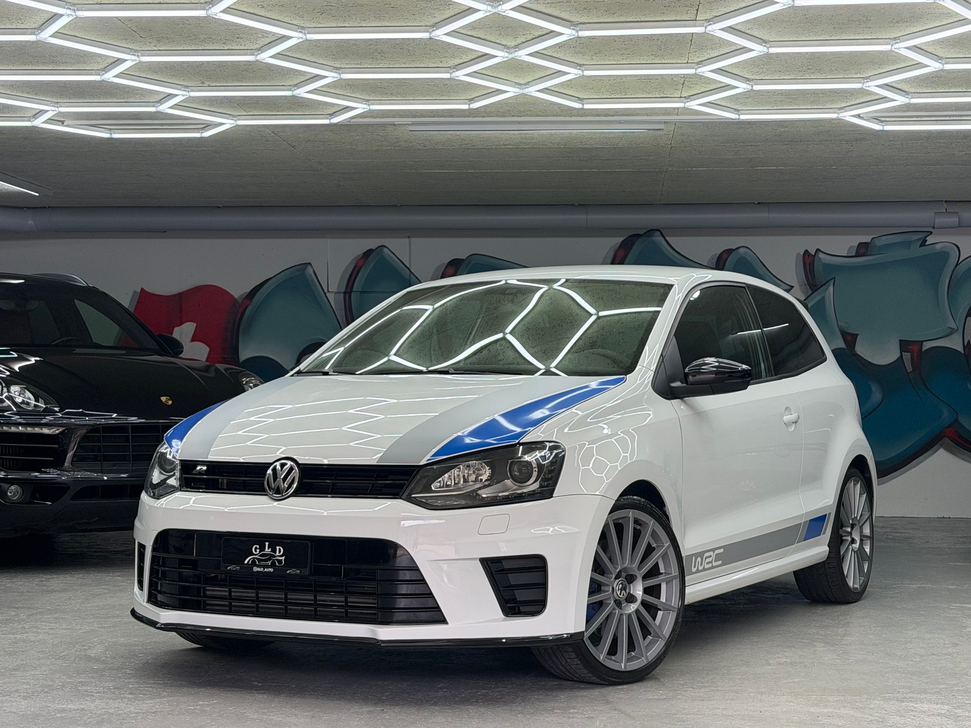 VW Polo 2.0 TSI R WRC * CH auto / état neuf *-image-0
