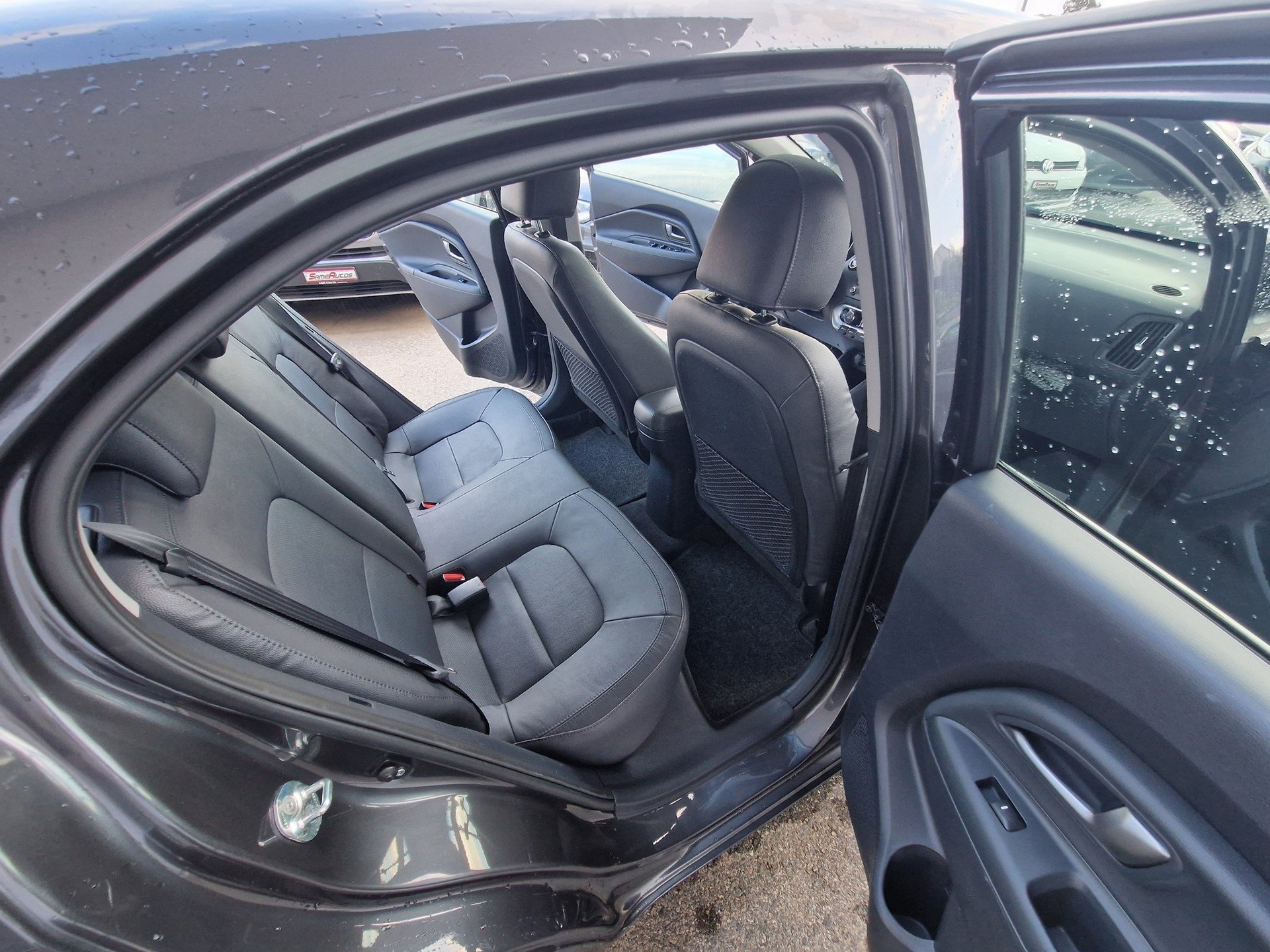 AUDI A4 2.0 TDI-image-10