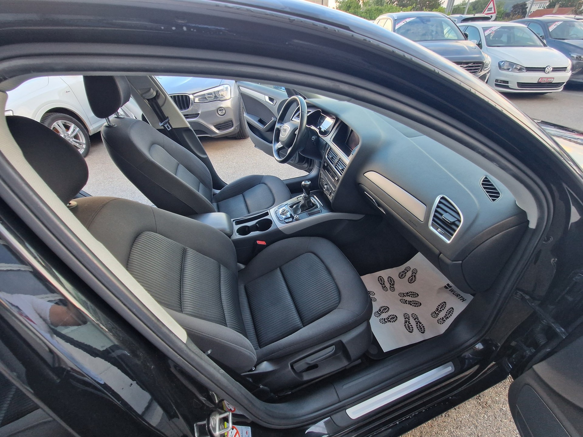 AUDI A4 2.0 TDI-image-7