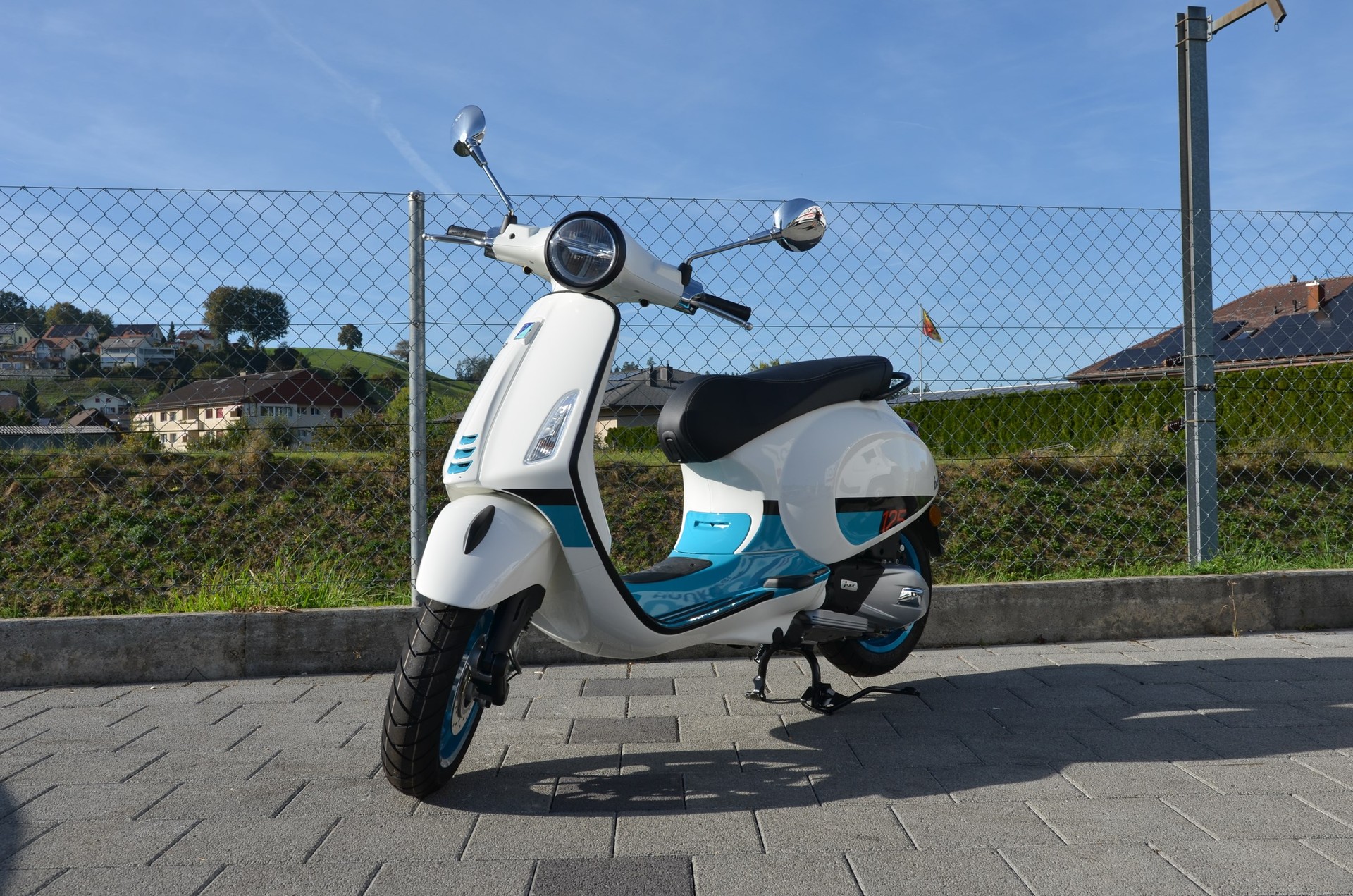PIAGGIO Vespa 125 Primavera ABS Color Vibes-showroom-element-1