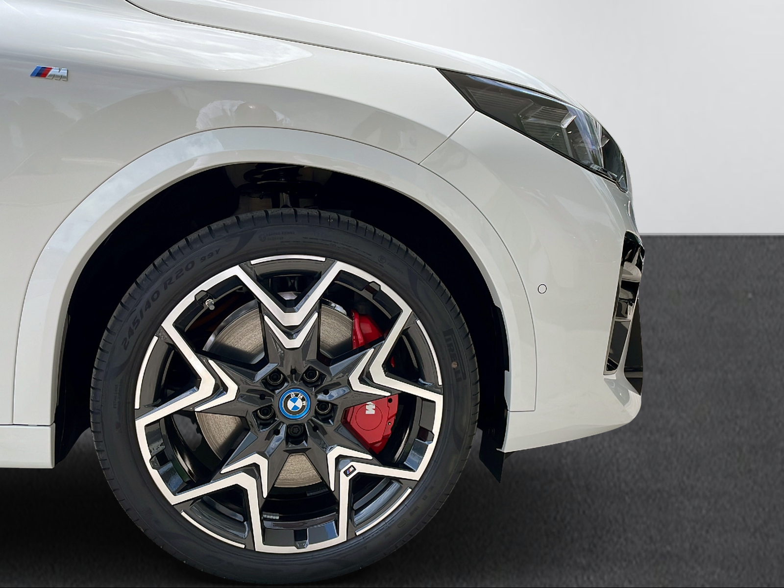 BMW iX2 xDrive 30 M Sport Pro-image-5