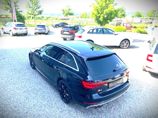 AUDI S4 Avant 3.0 V6 TFSI quattro S-Tronic-image-18
