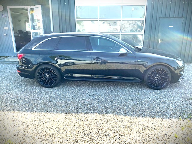 AUDI S4 Avant 3.0 V6 TFSI quattro S-Tronic-image-15