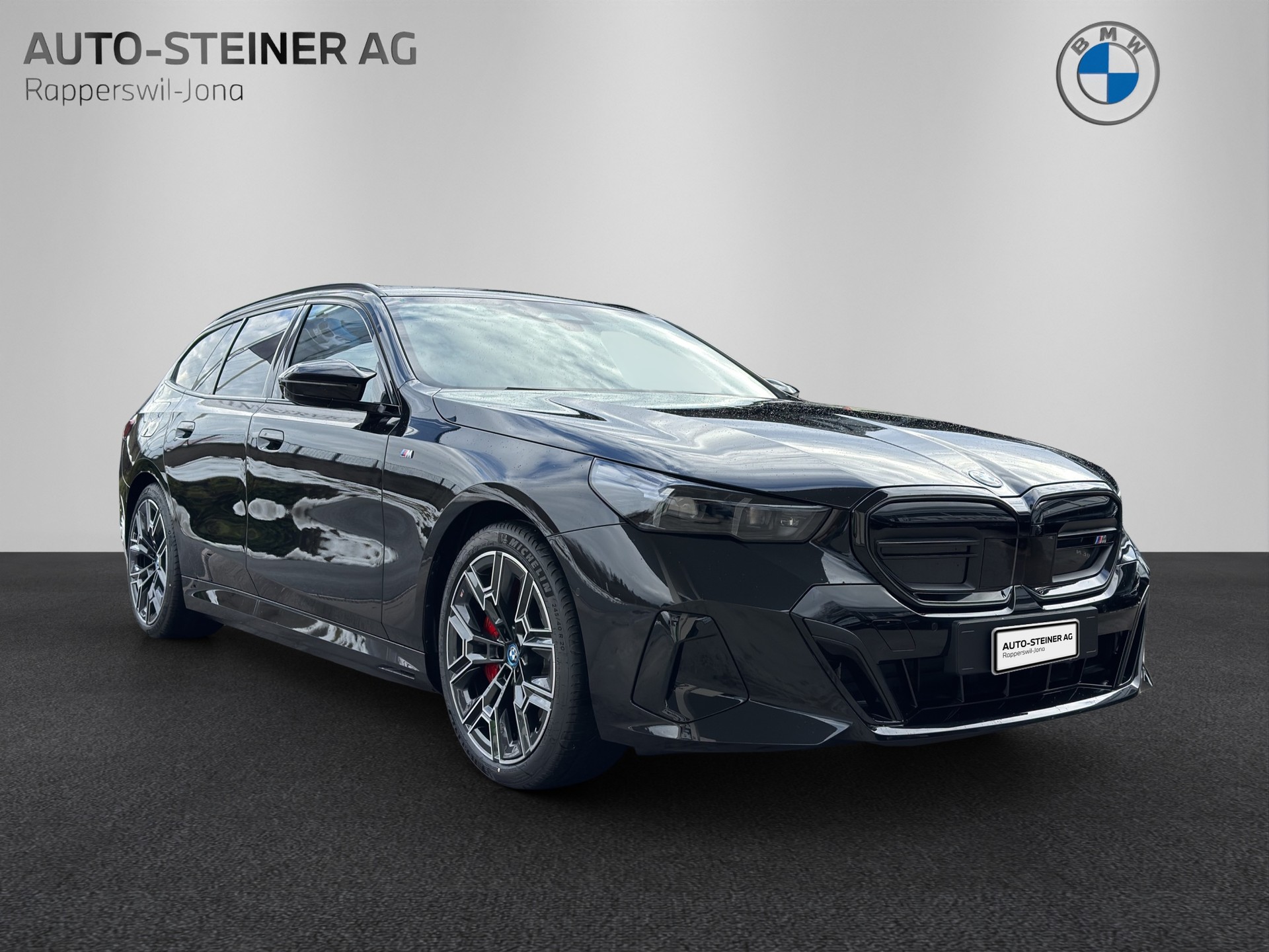 BMW i5 M60 Touring M Sport Pro-image-6
