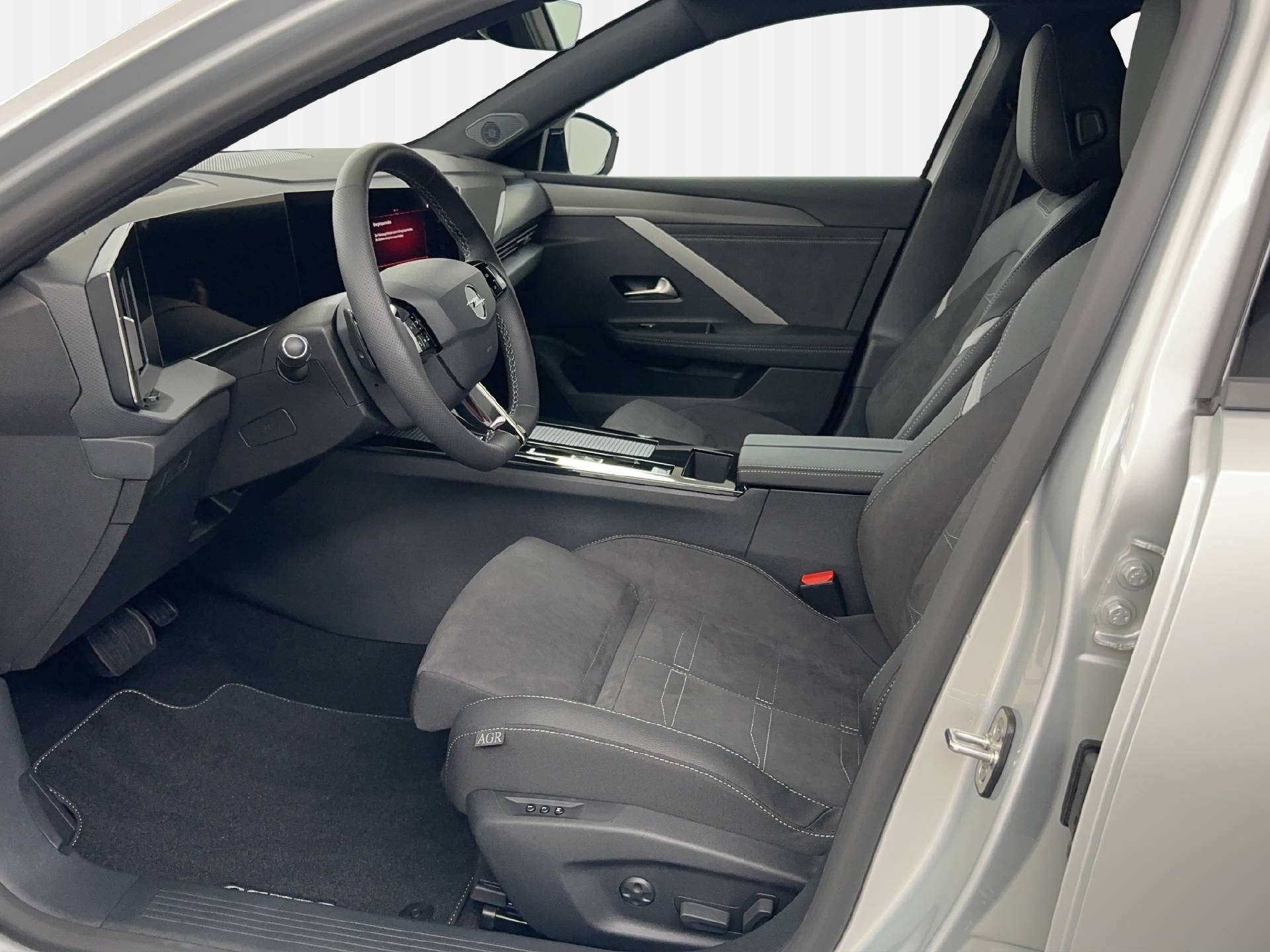 OPEL Astra Sports Tourer 1.2 T 130 GS-image-5