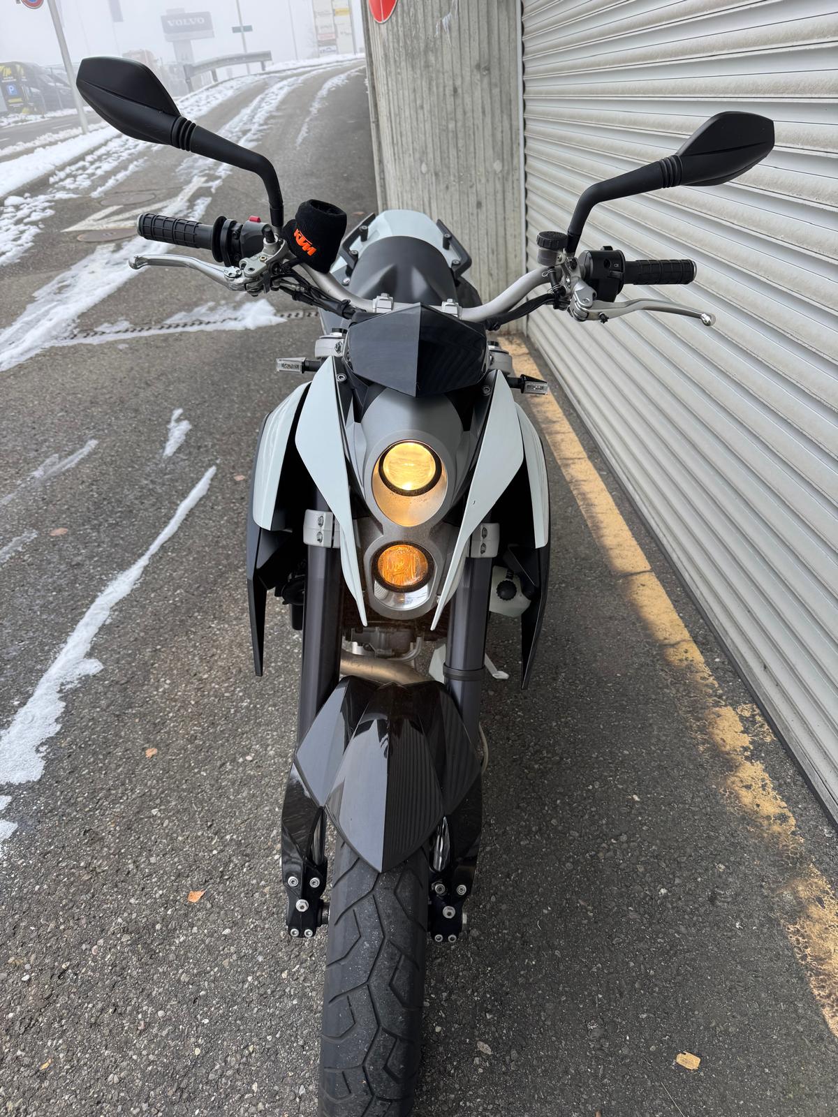 KTM 690 Duke III-image-7