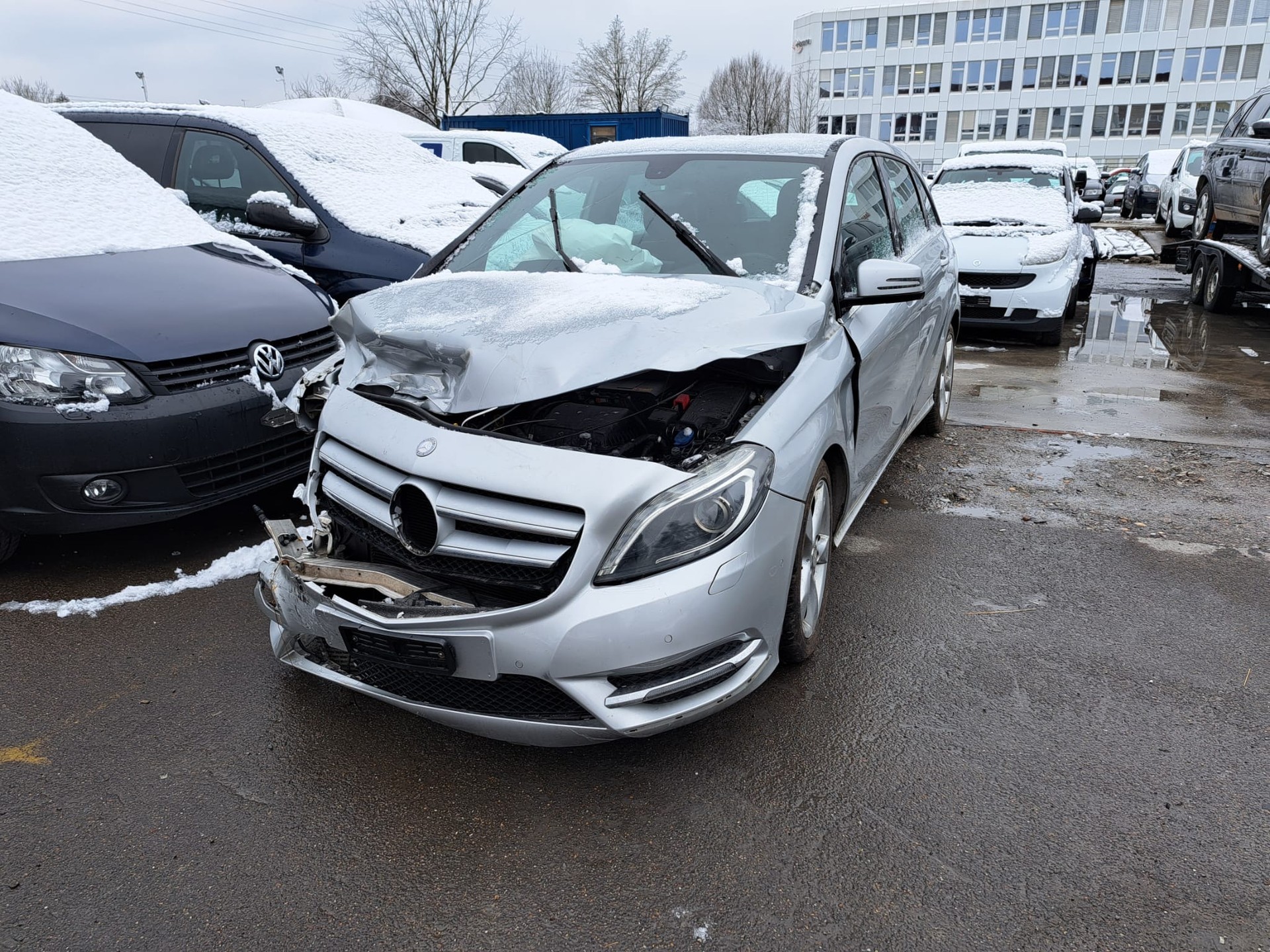 MERCEDES-BENZ B 180 7G-DCT-image-4