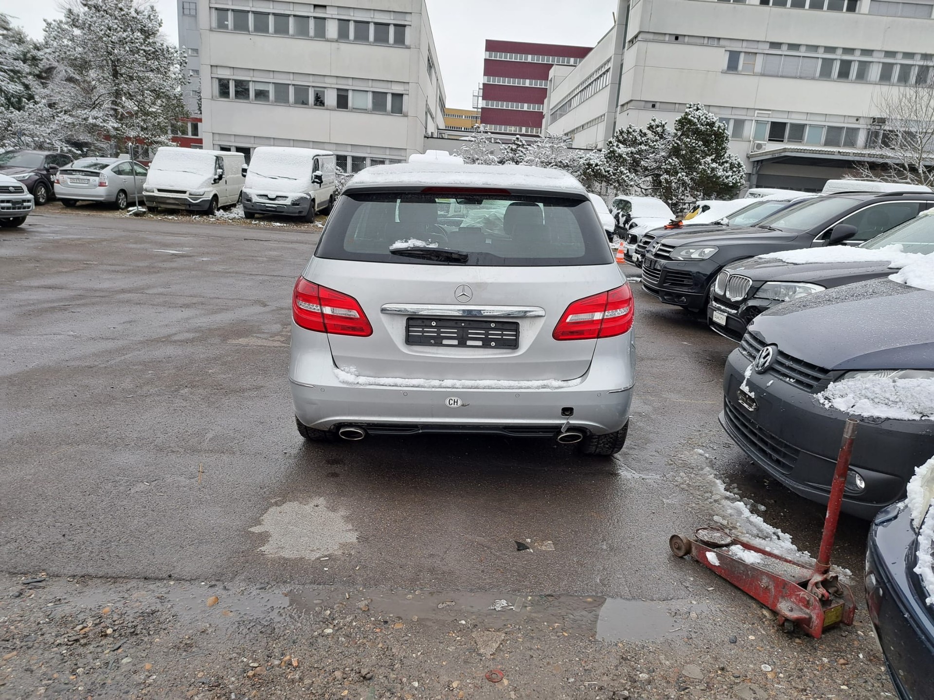 MERCEDES-BENZ B 180 7G-DCT-image-2