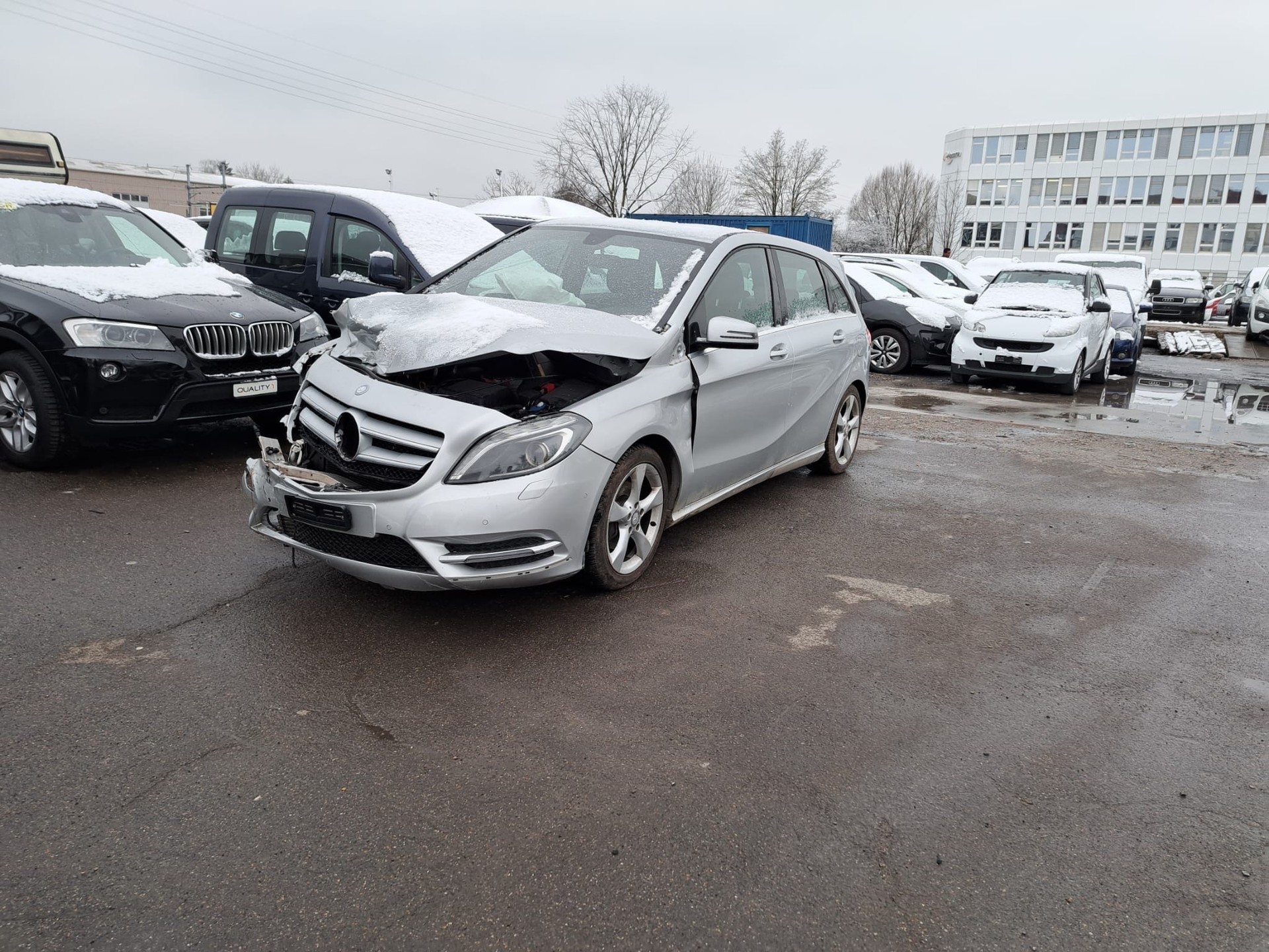MERCEDES-BENZ B 180 7G-DCT-image-3