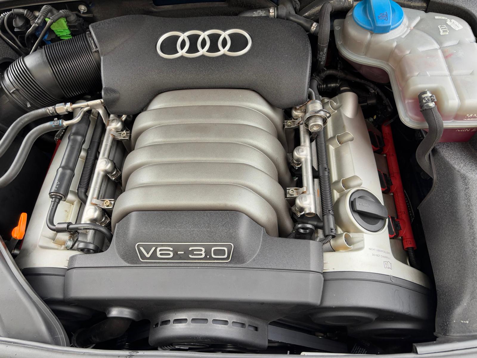 AUDI A4 3.0 V6-image-14