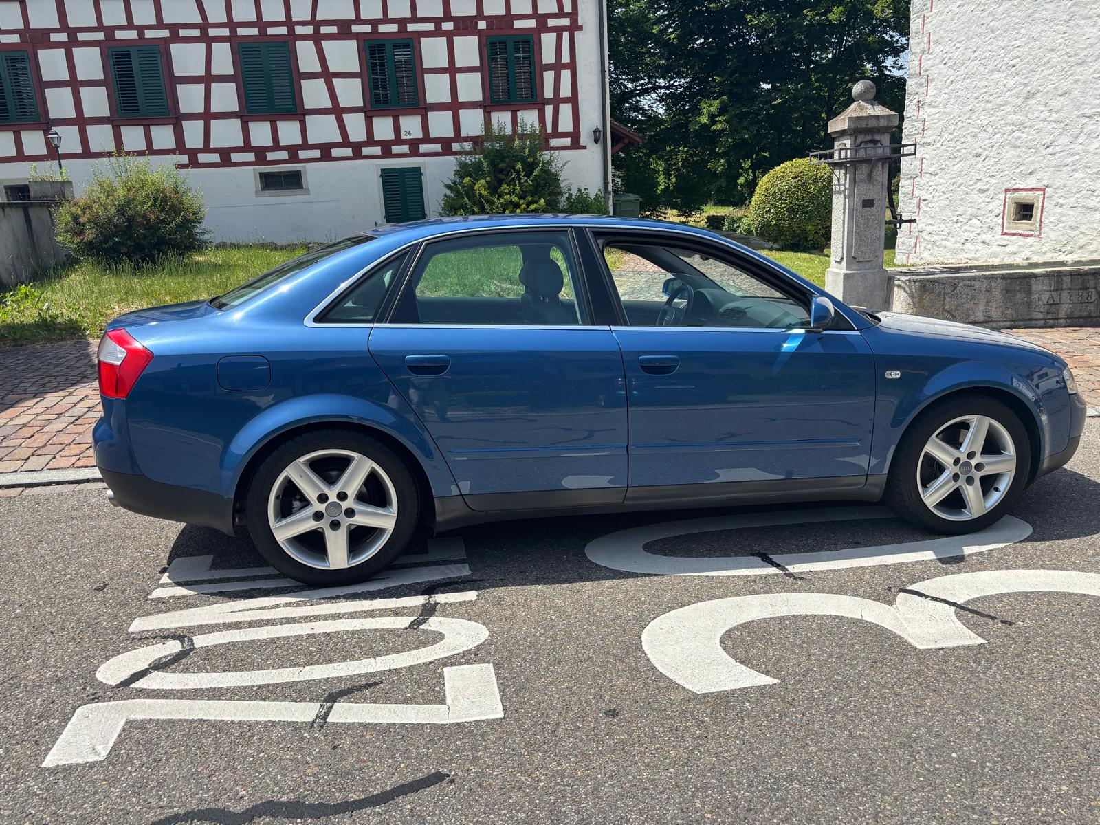 AUDI A4 3.0 V6