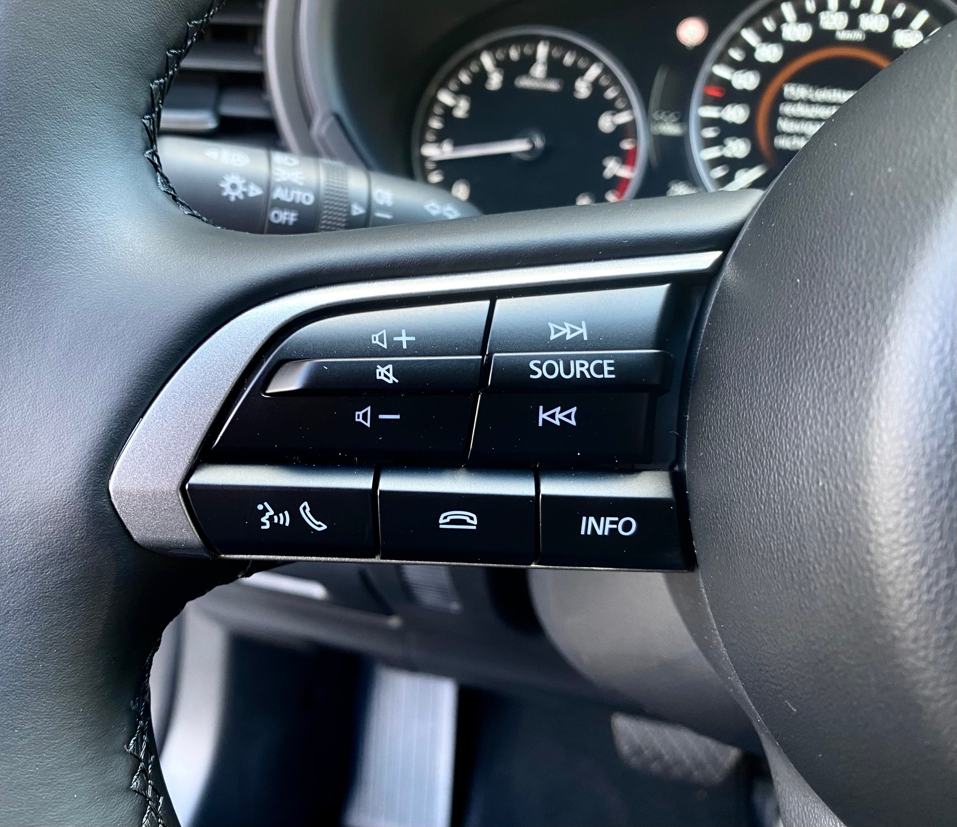 MAZDA CX-30 SKYACTIV-G 140 M Hybrid Prime Line FWD AT-image-19
