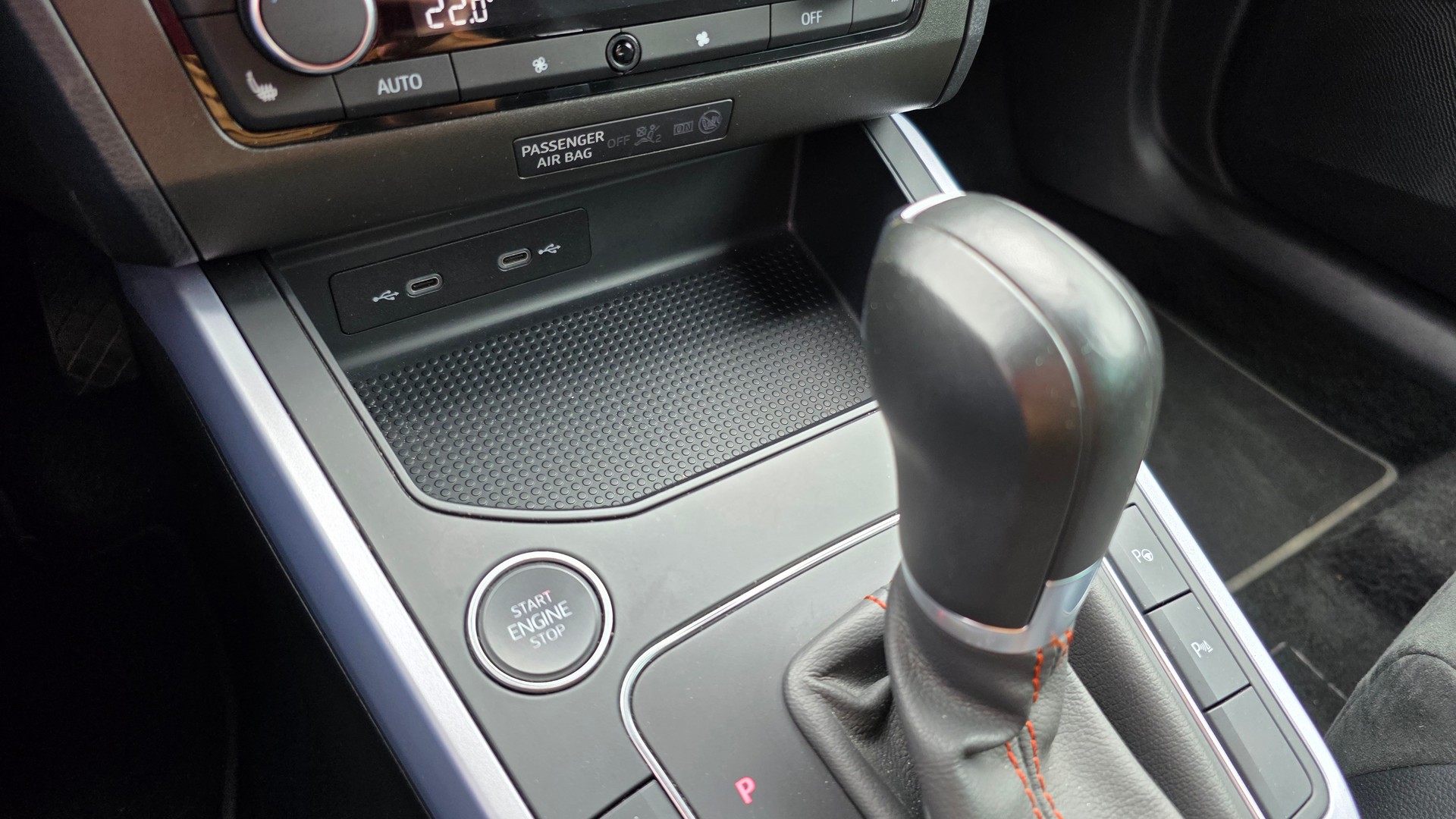 SEAT Arona 1.5 Eco TSI FR DSG-image-26
