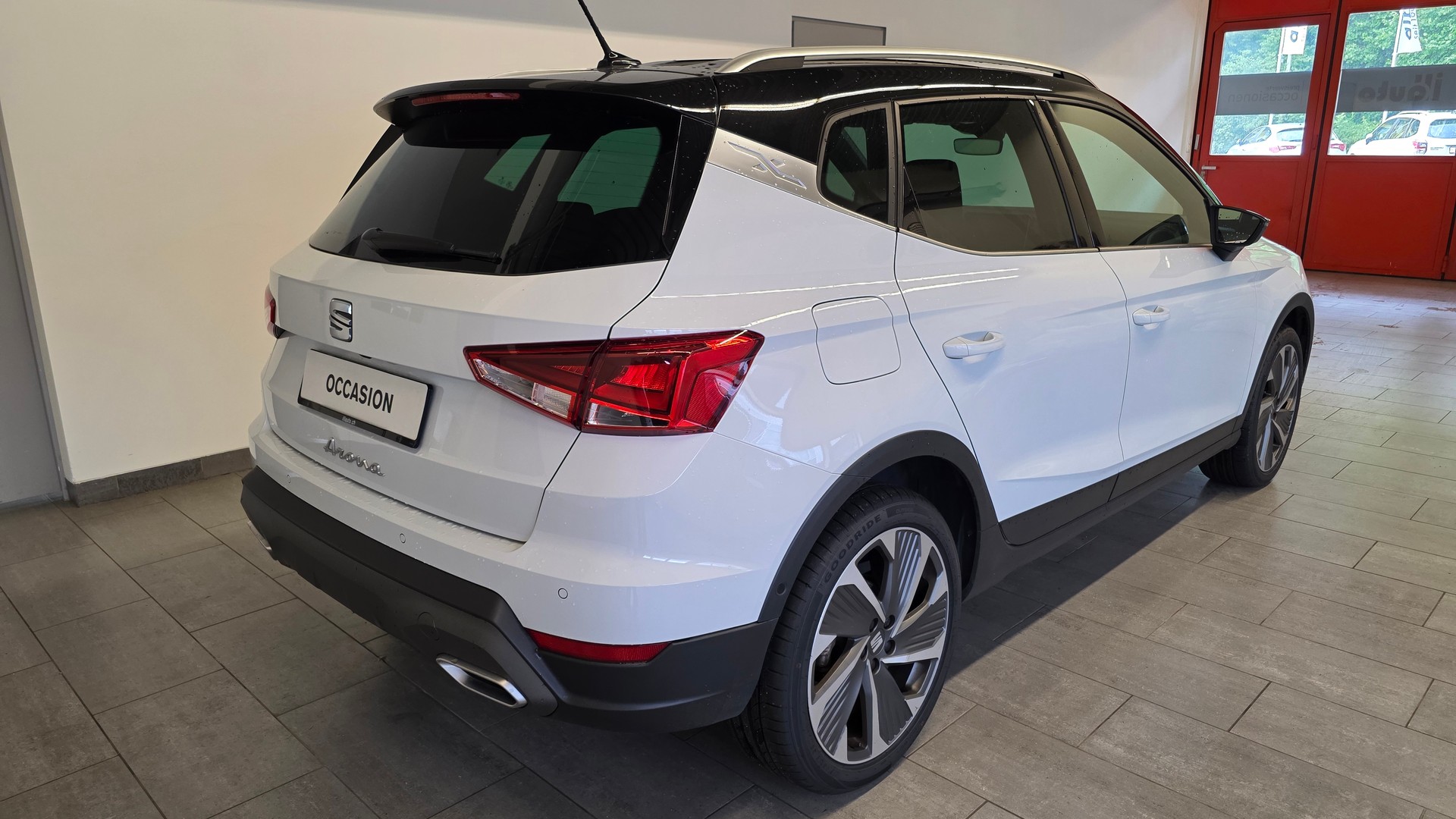 SEAT Arona 1.5 Eco TSI FR DSG-showroom-element-3