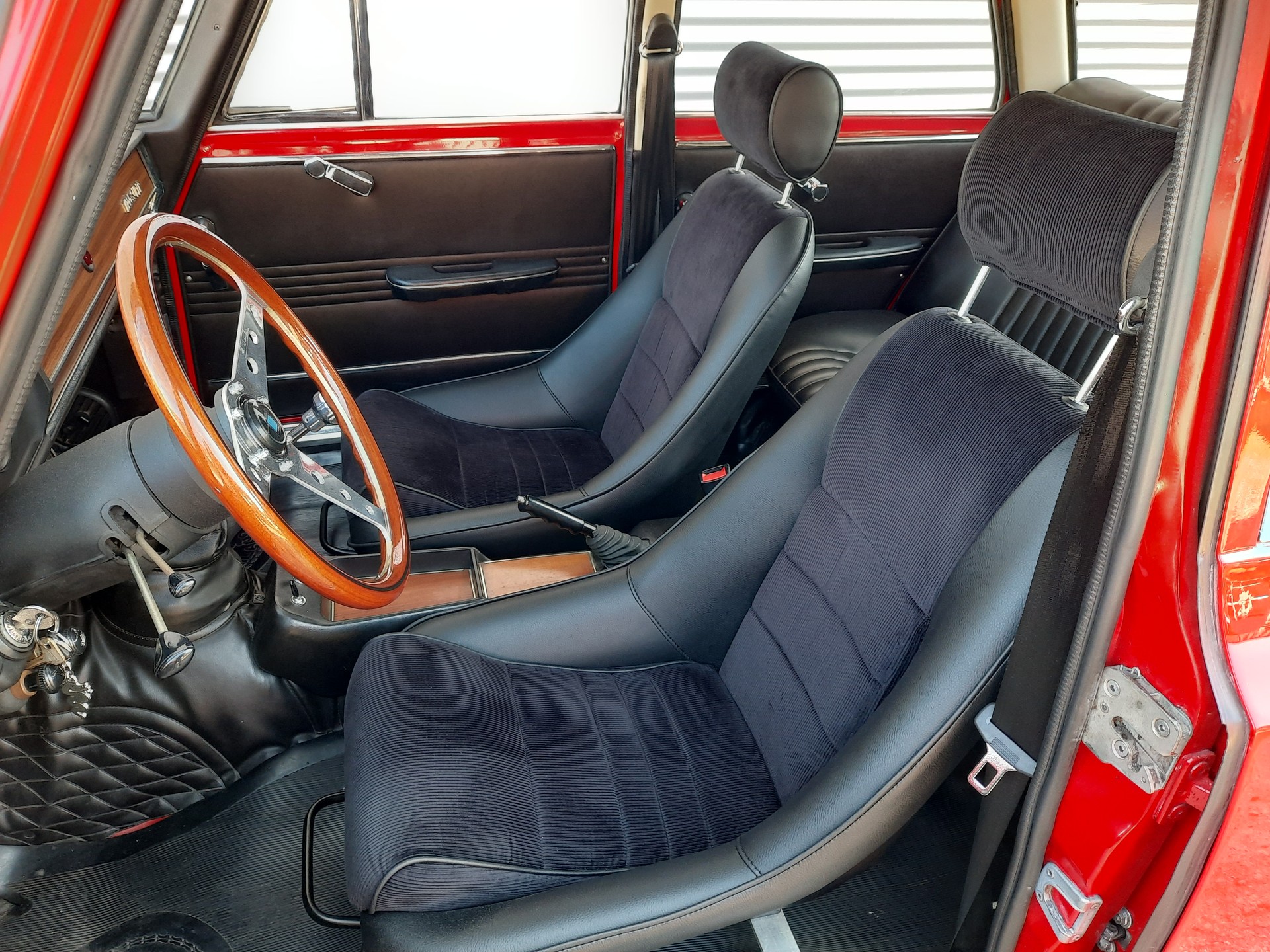 ALFA ROMEO 1300 Super (2000)-image-13