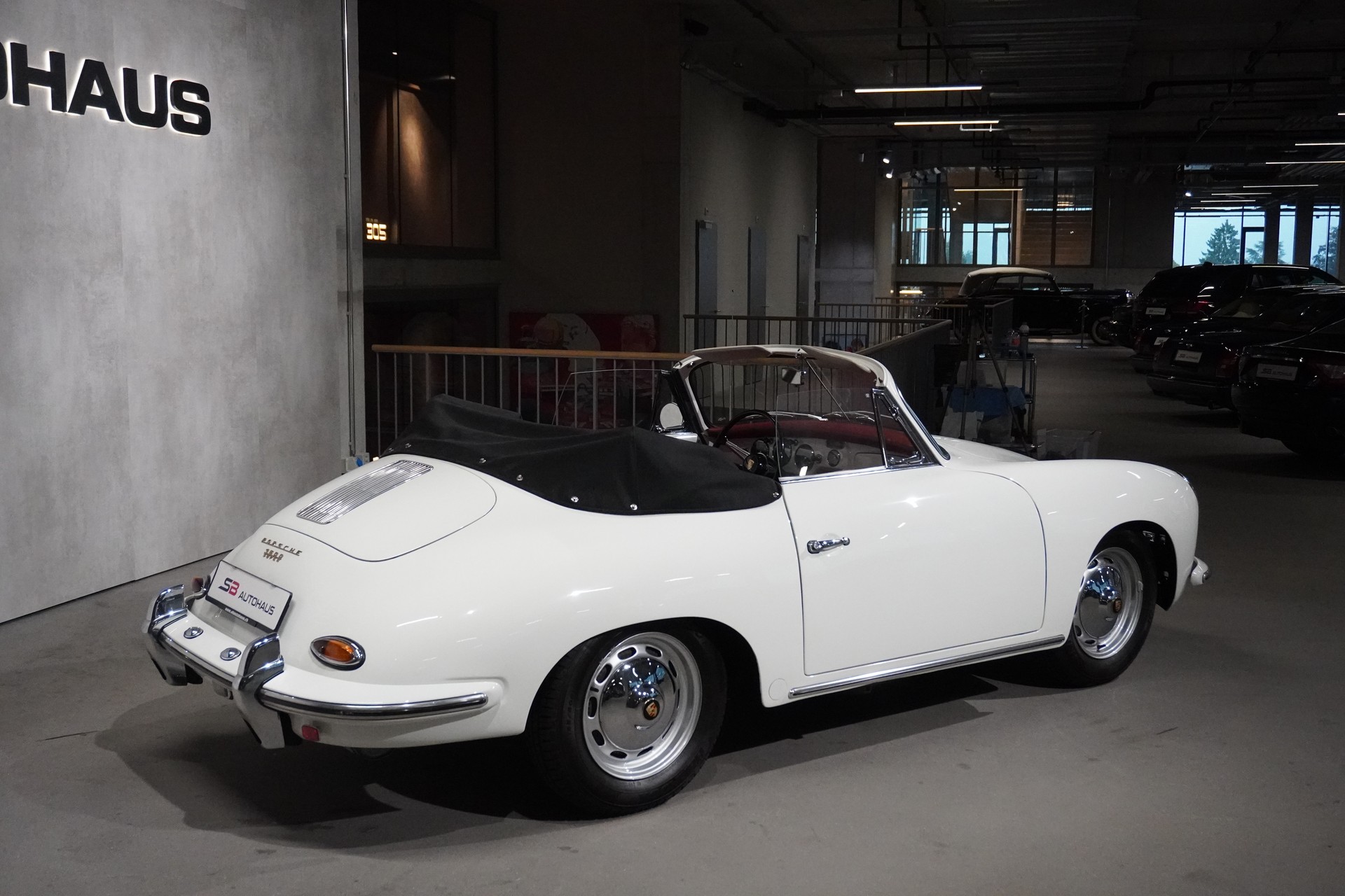 PORSCHE BT5 Cabriolet-image-7
