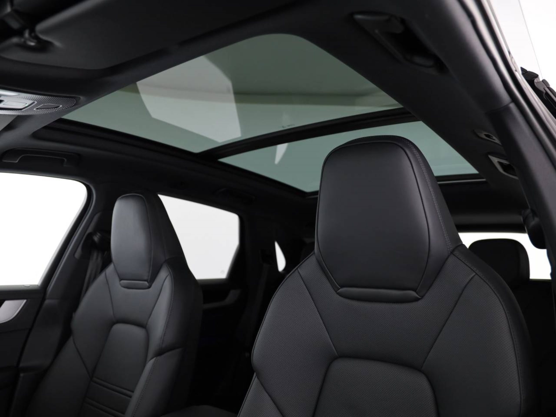 PORSCHE Cayenne E-Hybrid-image-14