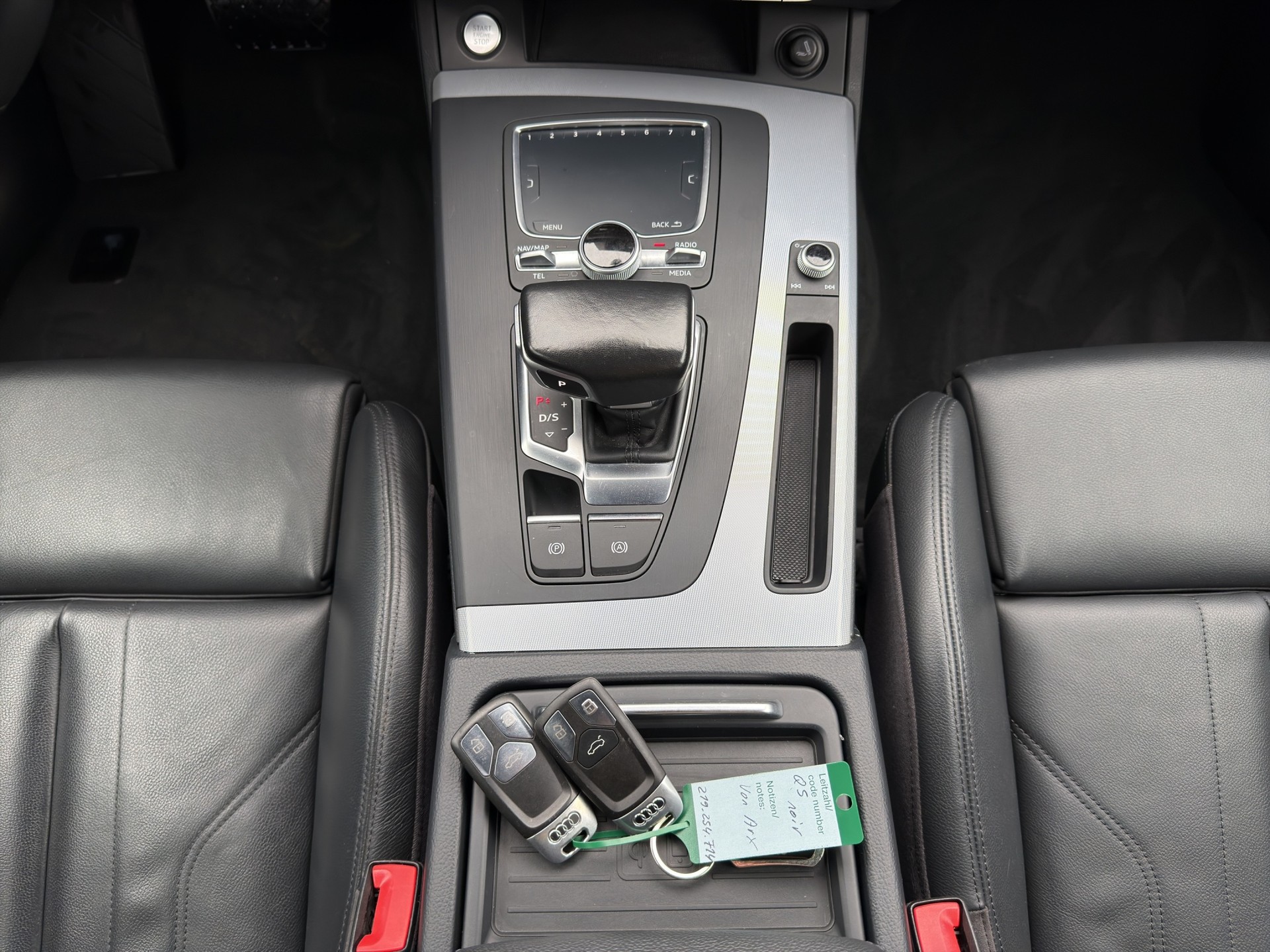 AUDI Q5 2.0 TFSI sport quattro S-tronic-image-13