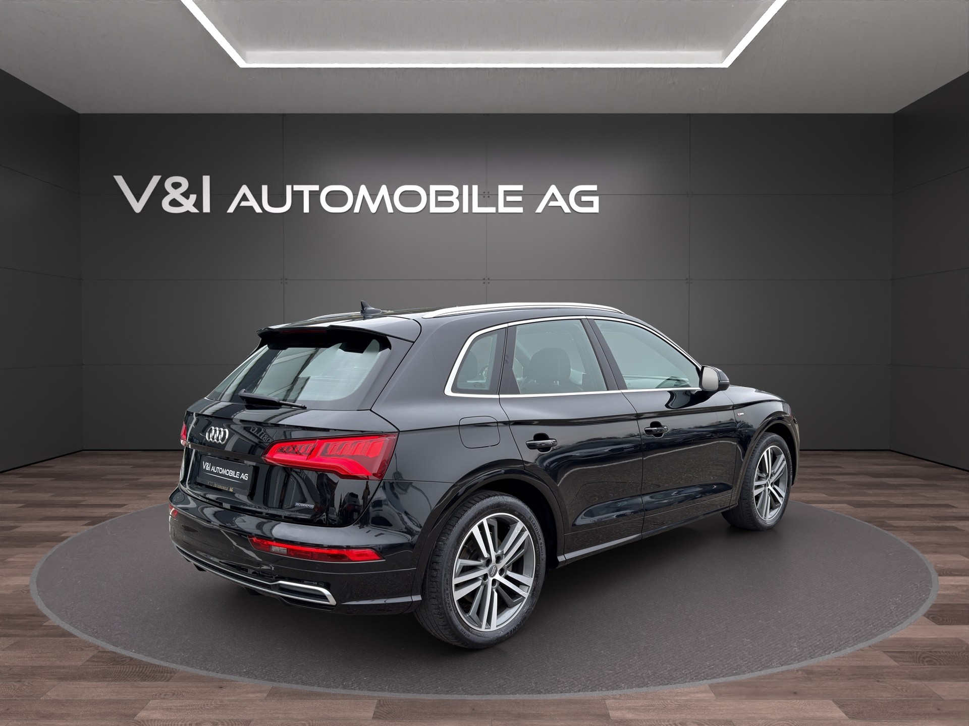AUDI Q5 2.0 TFSI sport quattro S-tronic-image-4