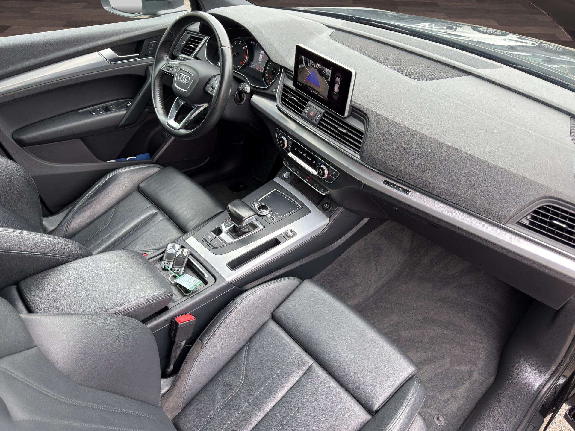 AUDI Q5 2.0 TFSI sport quattro S-tronic-image-17