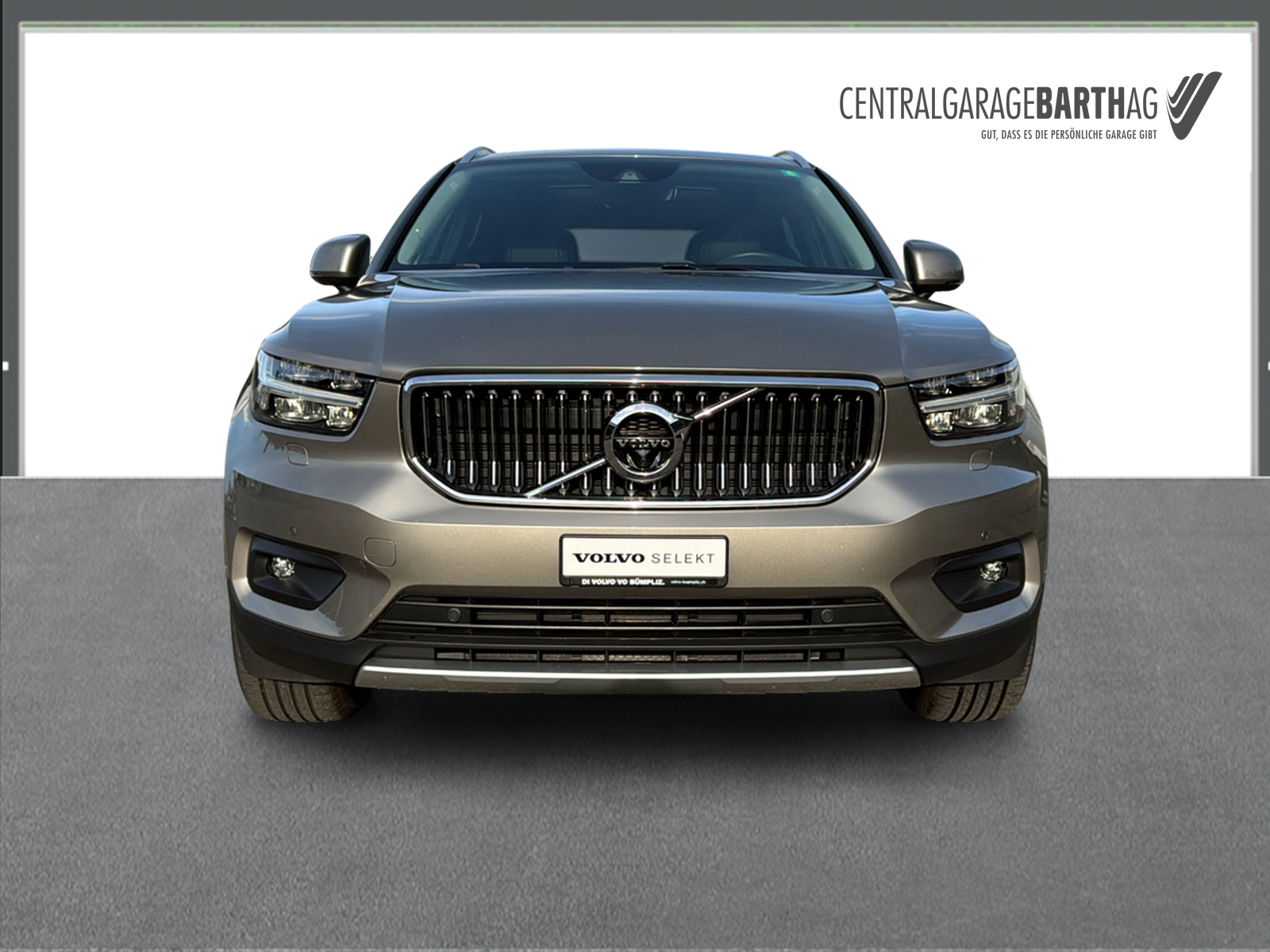 VOLVO XC40 1.5 T4 PiH Inscription-image-1