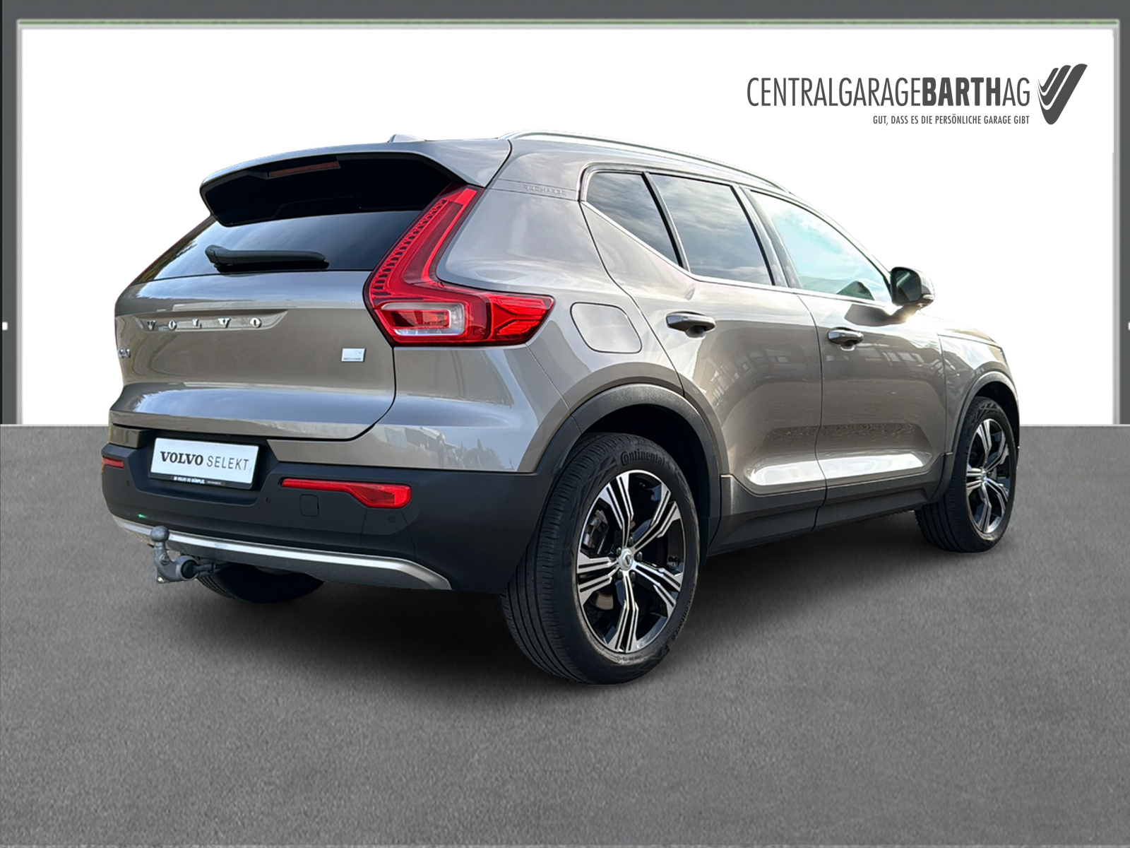 VOLVO XC40 1.5 T4 PiH Inscription-image-8
