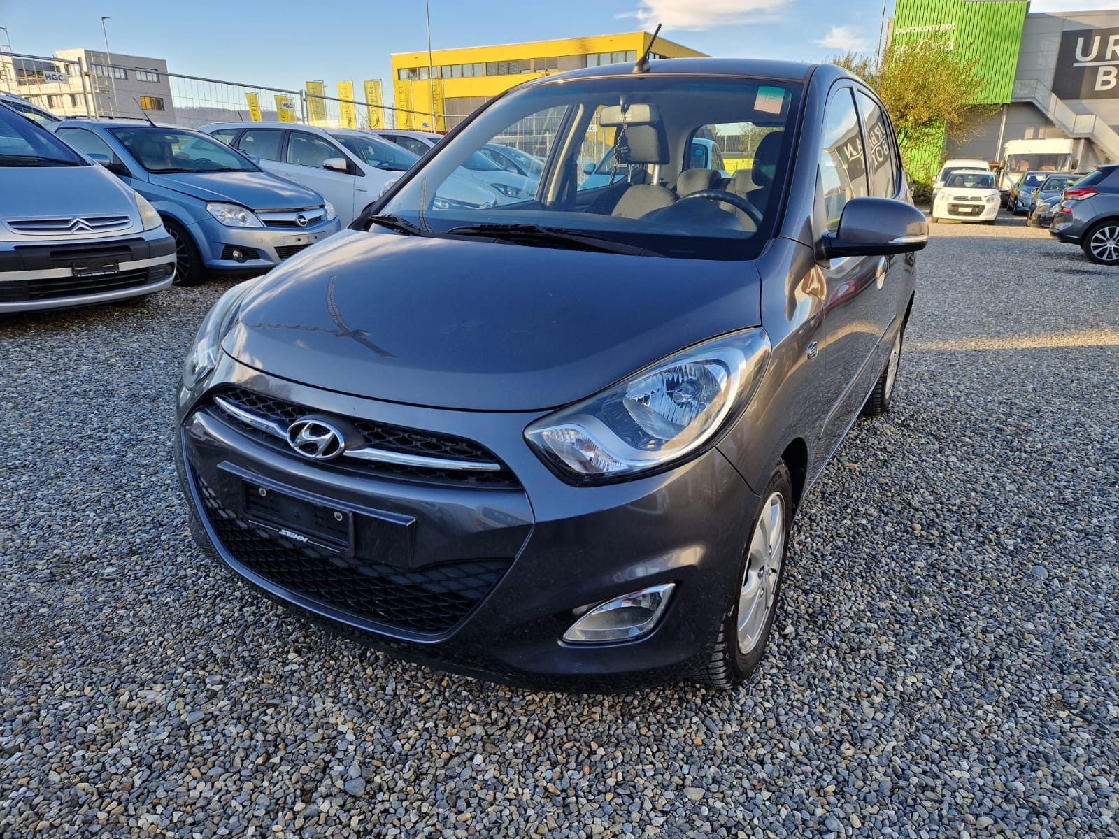 HYUNDAI i10 1.2 Style Automatic-image-4