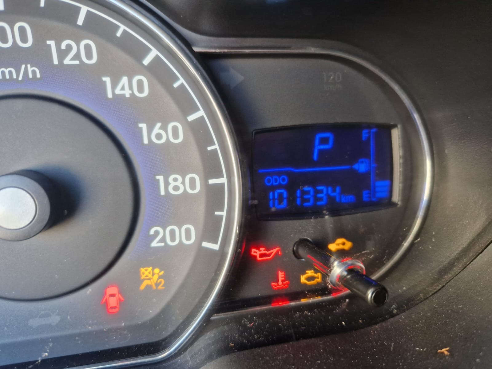 HYUNDAI i10 1.2 Style Automatic-image-9