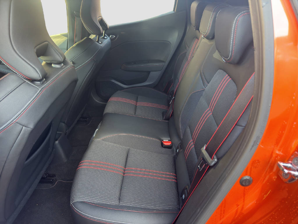 RENAULT Clio 1.3 TCe R.S. Line EDC-image-12