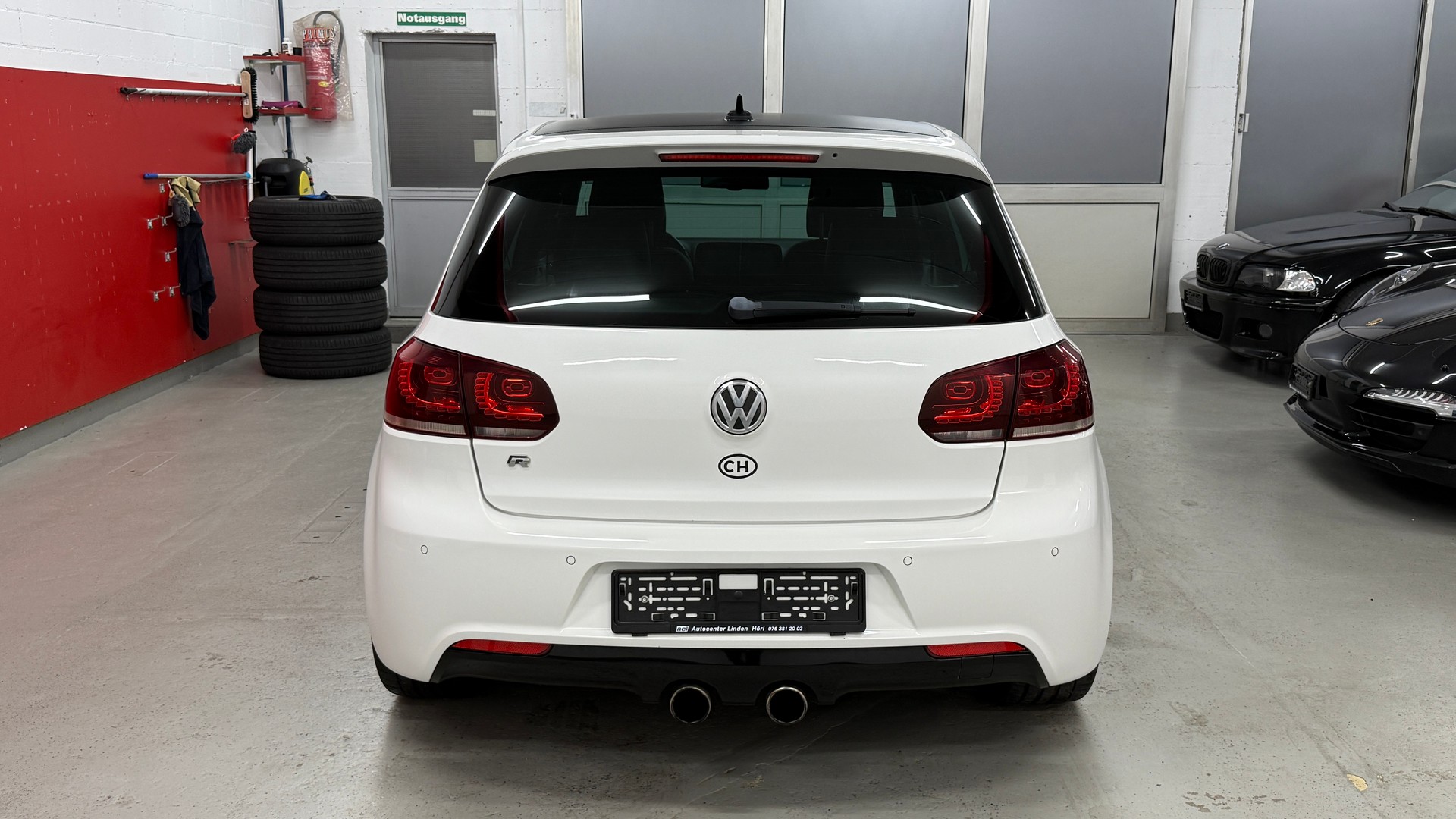 VW Golf 2.0 TSI R Team 4Motion abMFK*Servicegepflegt*8 fach bereift*Leder*Garantie u.v.m-image-4