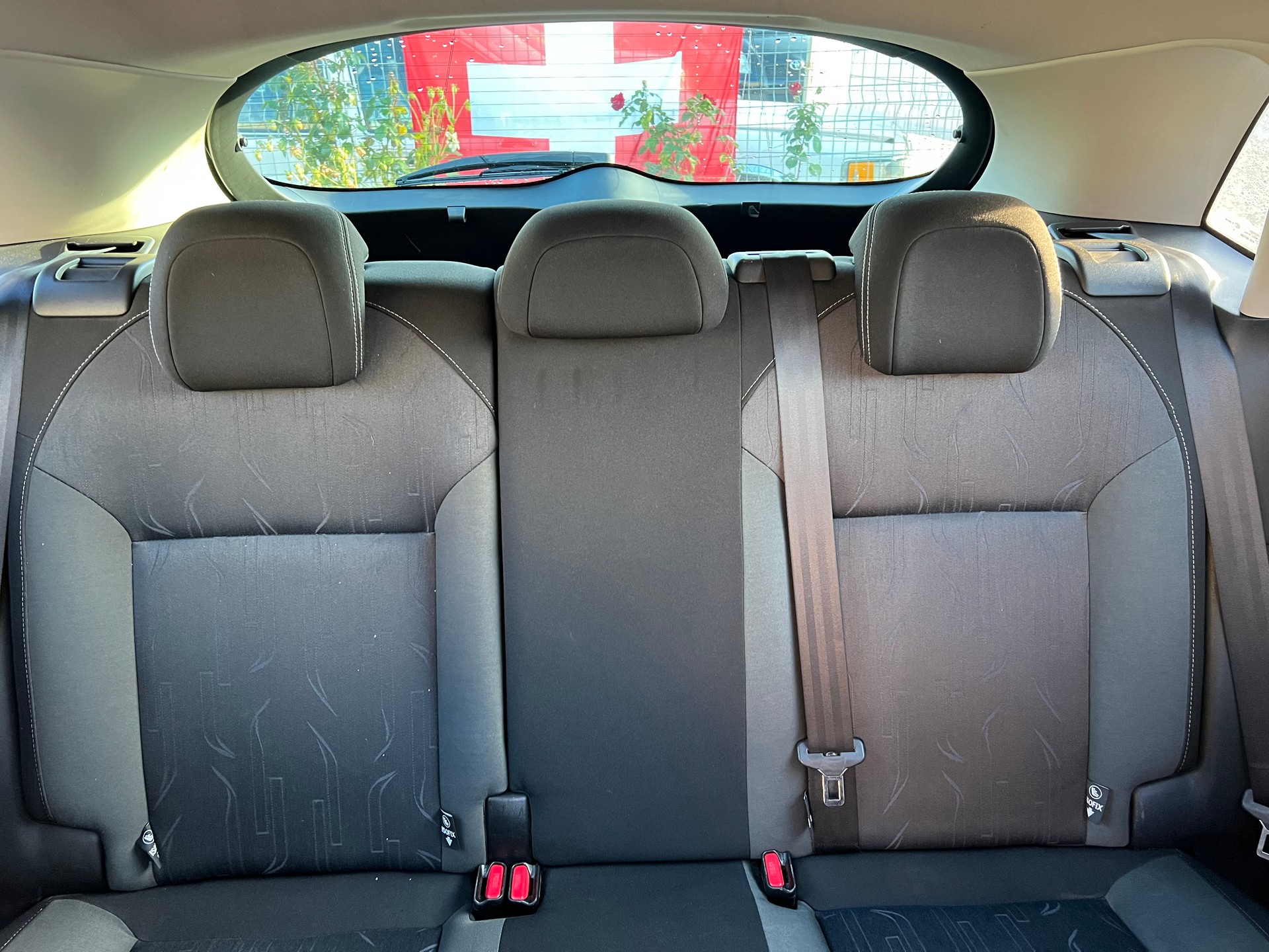 CITROEN C4 Berline 1.6 HDi Séduction-image-11