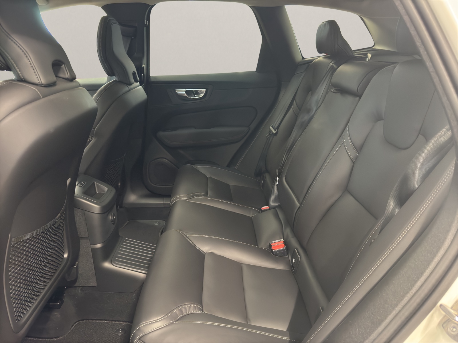 VOLVO XC60 2.0 T8 TE Ultra Dark eAWD-image-10