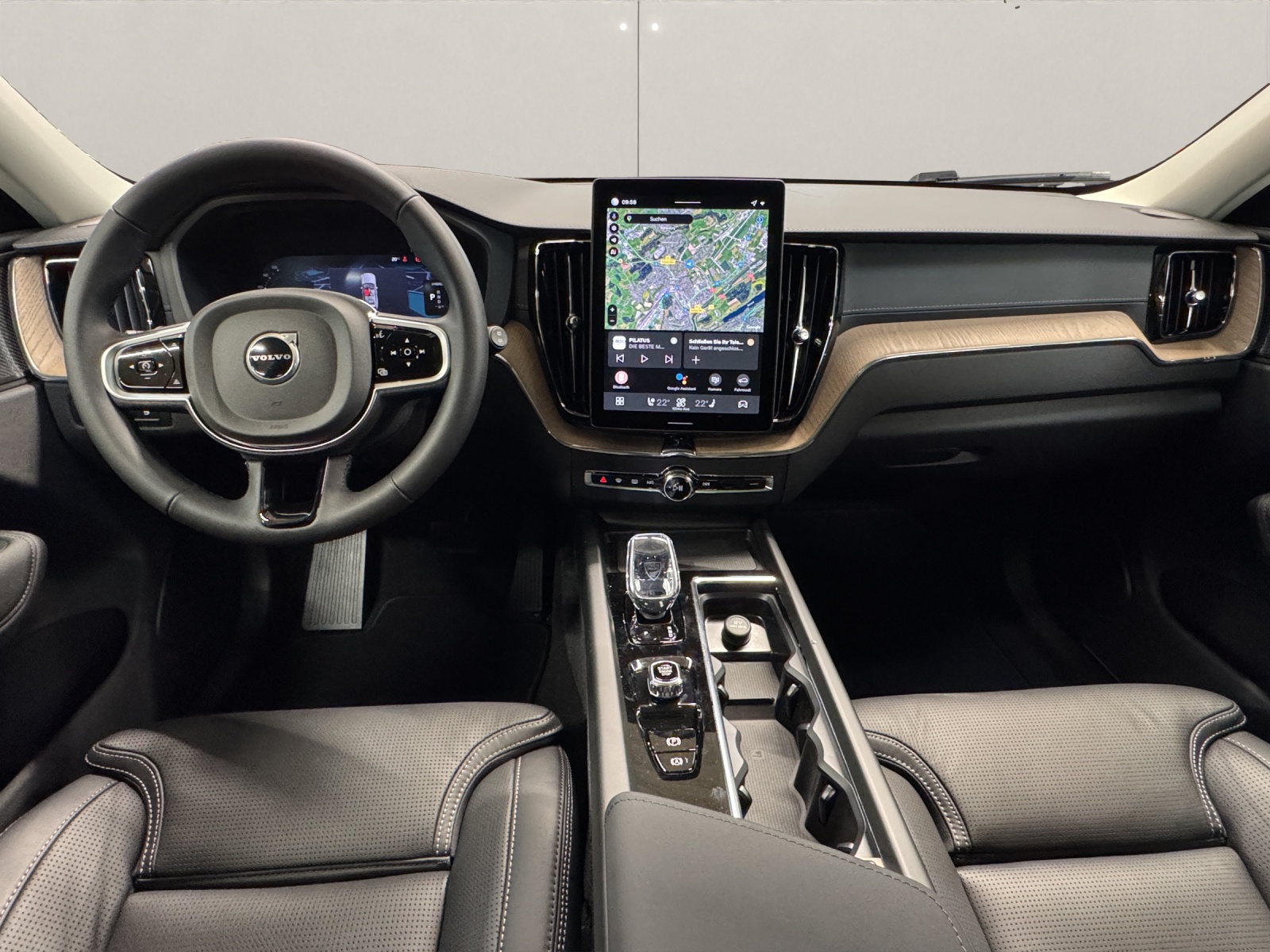 VOLVO XC60 2.0 T8 TE Ultra Dark eAWD-image-9
