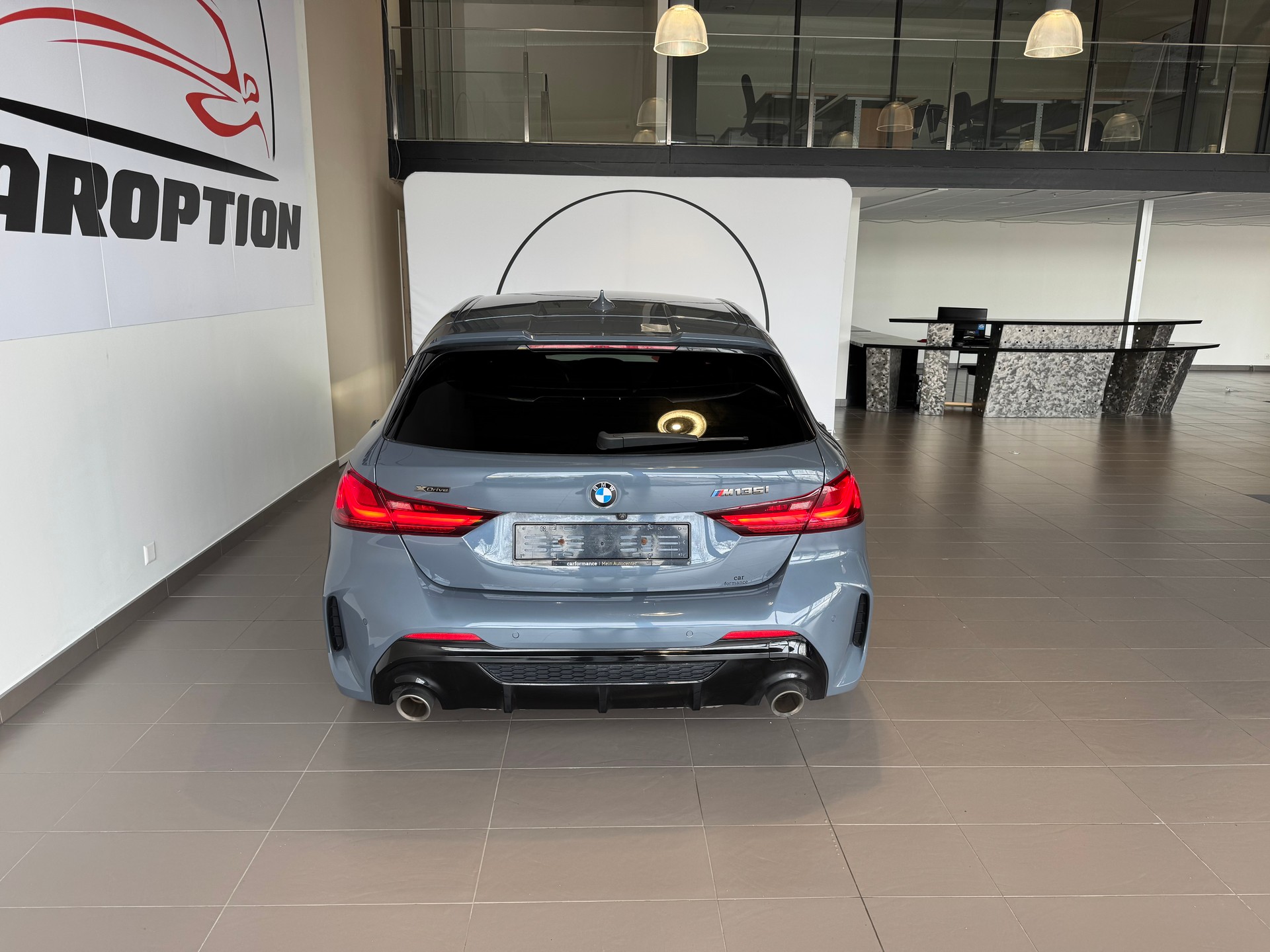 BMW M135i xDrive Steptronic-image-13