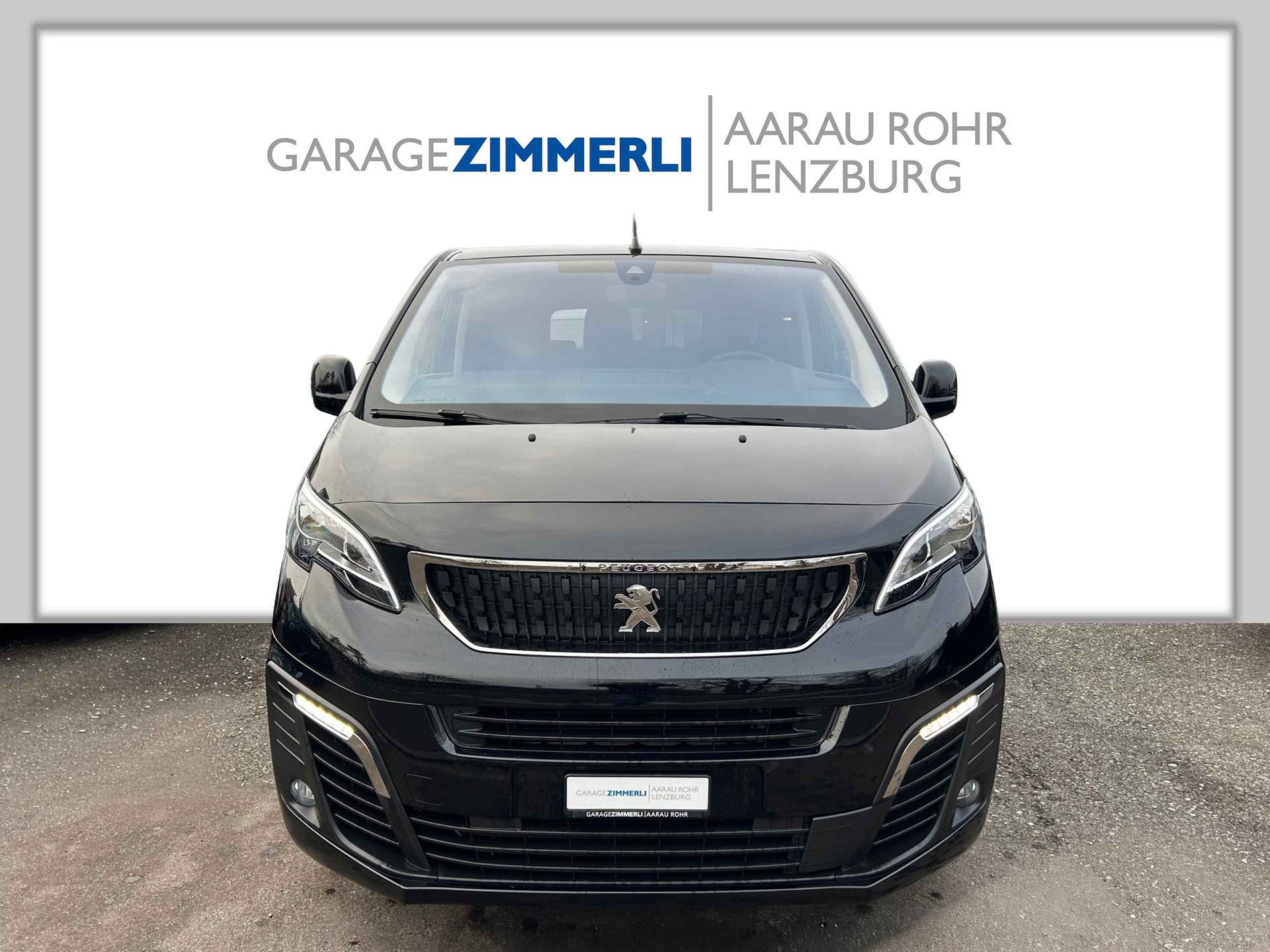 PEUGEOT Traveller 2.0 BlueHDi Business Standard EAT8-image-2