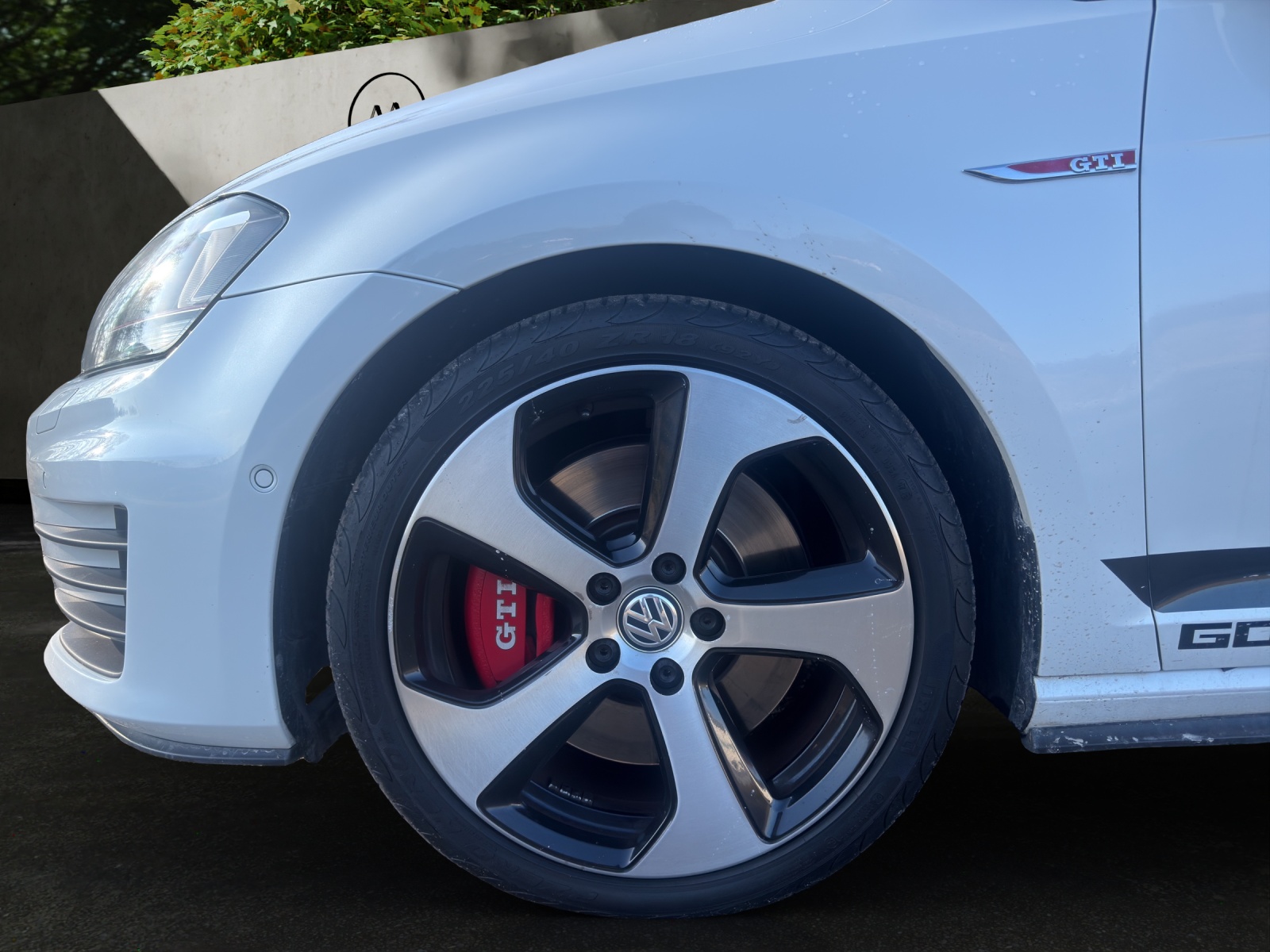 VW Golf 2.0 TSI GTI Performance DSG-image-17