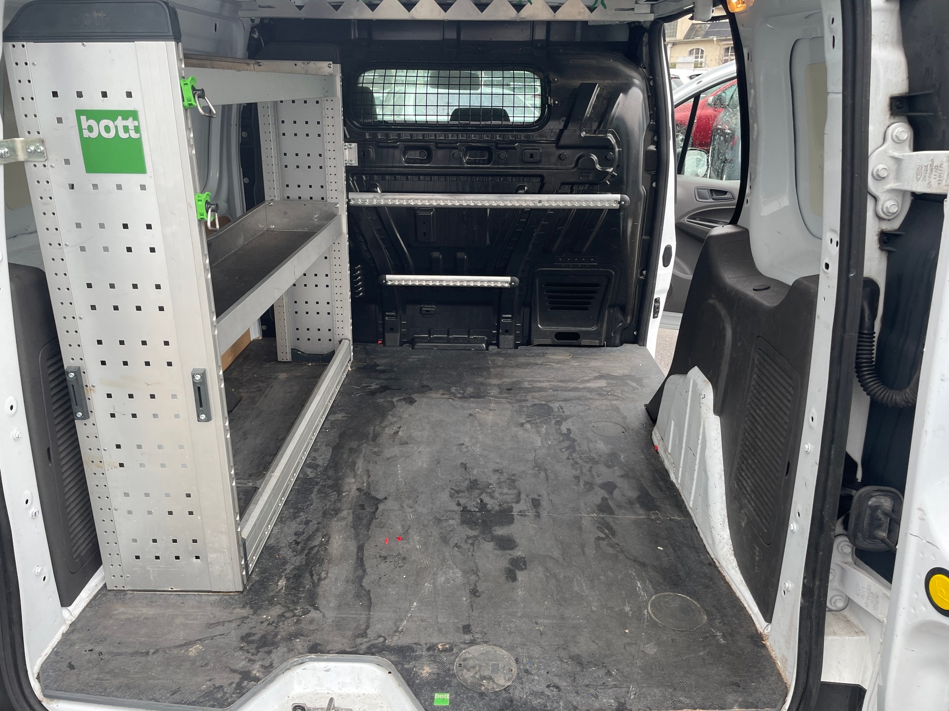 FORD Transit Connect Van T200 1.0 EcoBoost Ambiente-image-9