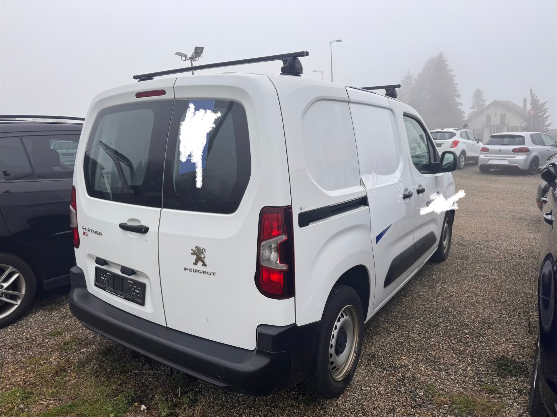 PEUGEOT Partner 1.6 Blue HDi s/s Asphalt 1000kg-image-3