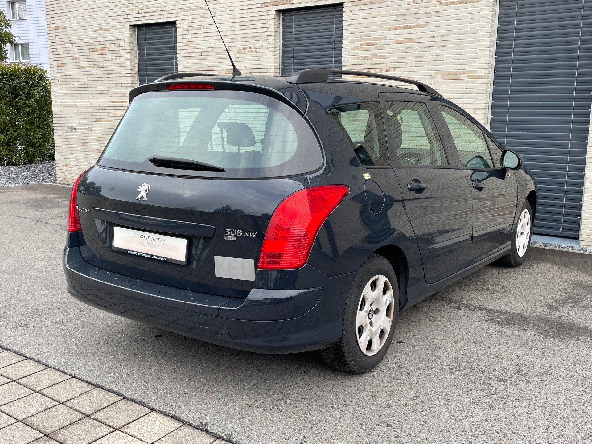 PEUGEOT 308 SW 1.6 HDI Business EGS6-image-7